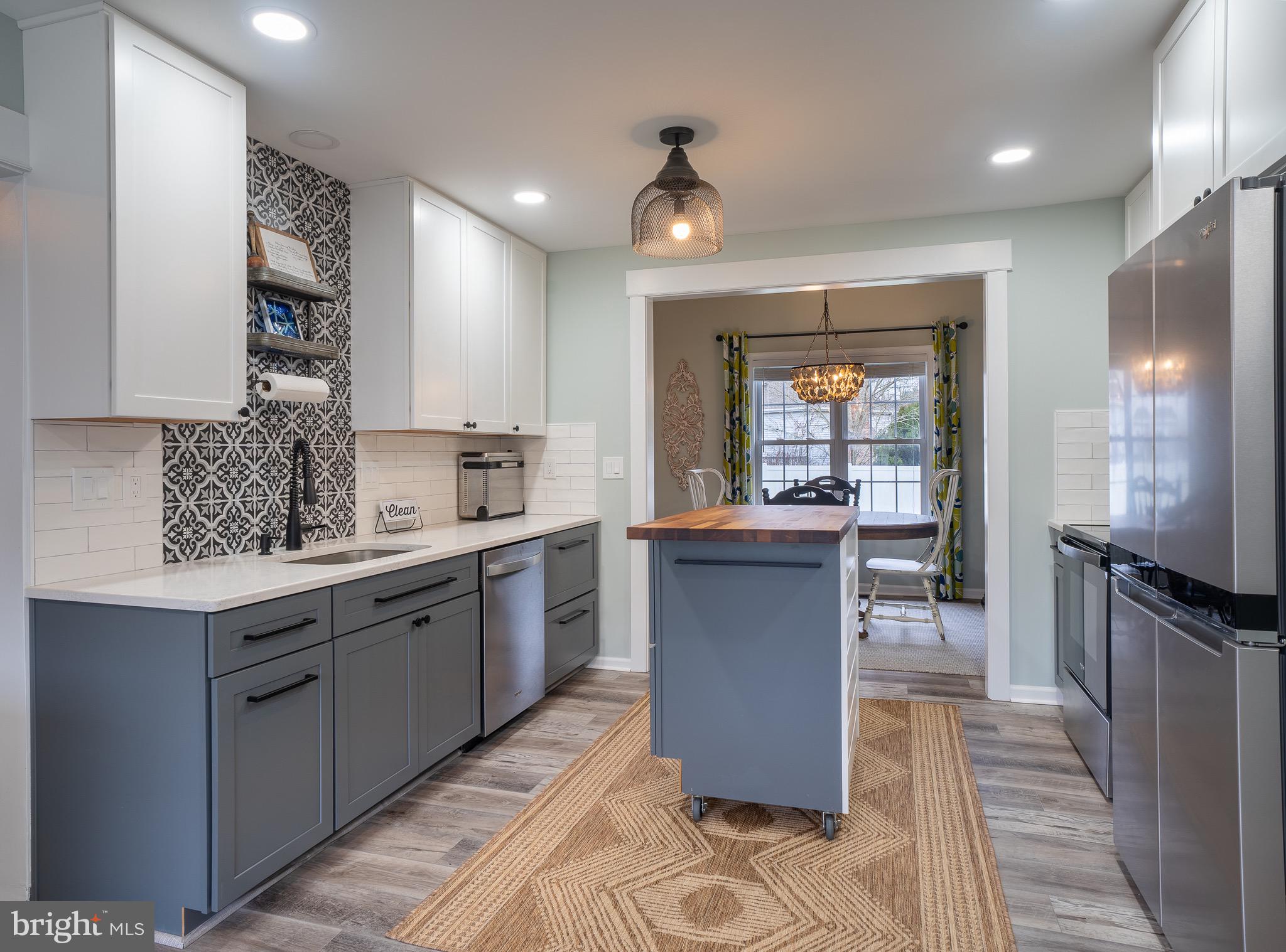 OYSTER HARBOR - Residential