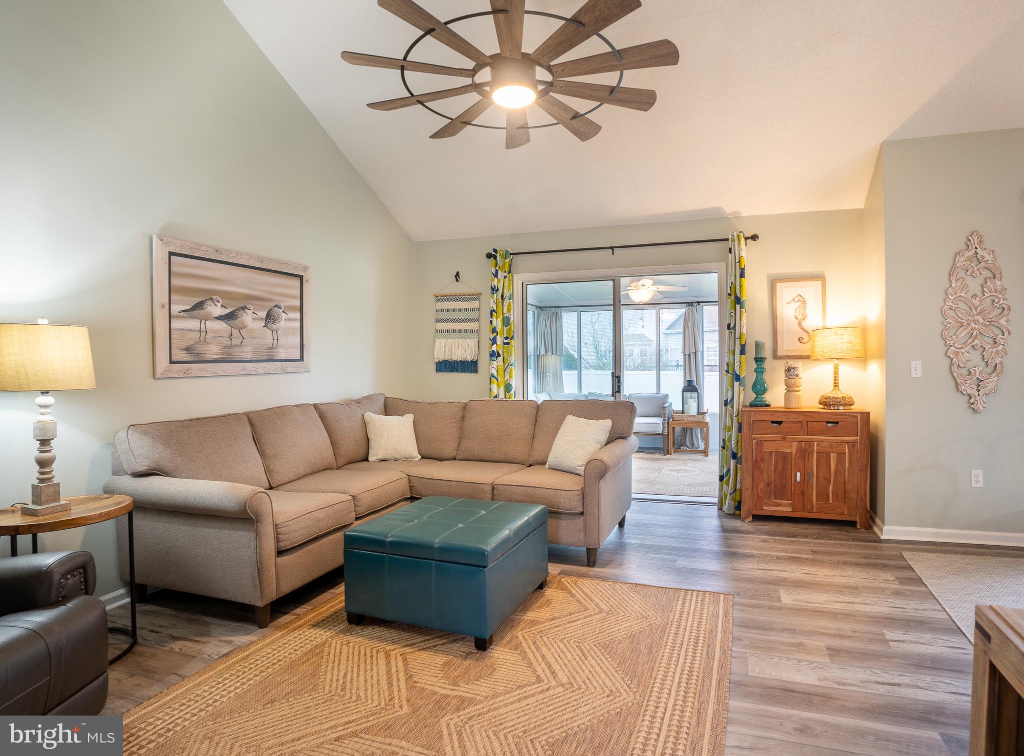 OYSTER HARBOR - Residential