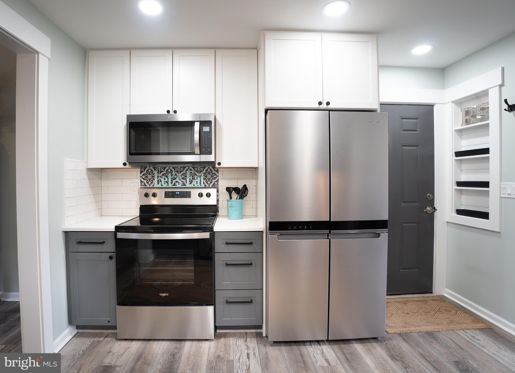 OYSTER HARBOR - Residential