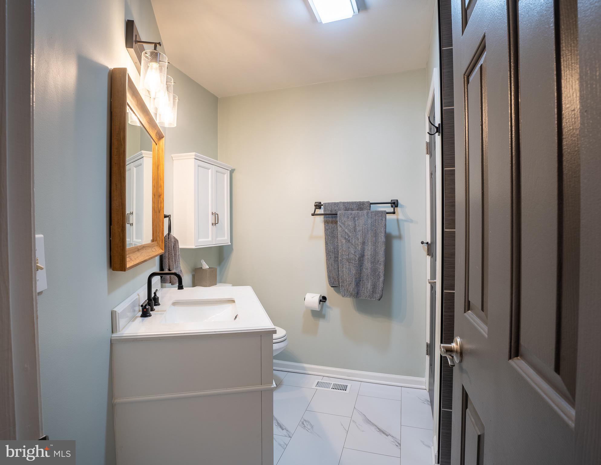 OYSTER HARBOR - Residential