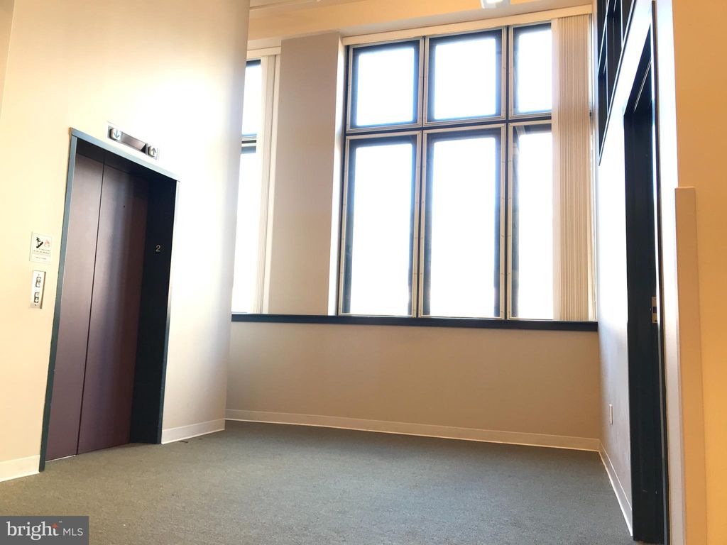 Photo of 8 W King St #820, LANCASTER, PA 17603 (MLS # PALA2043024)
