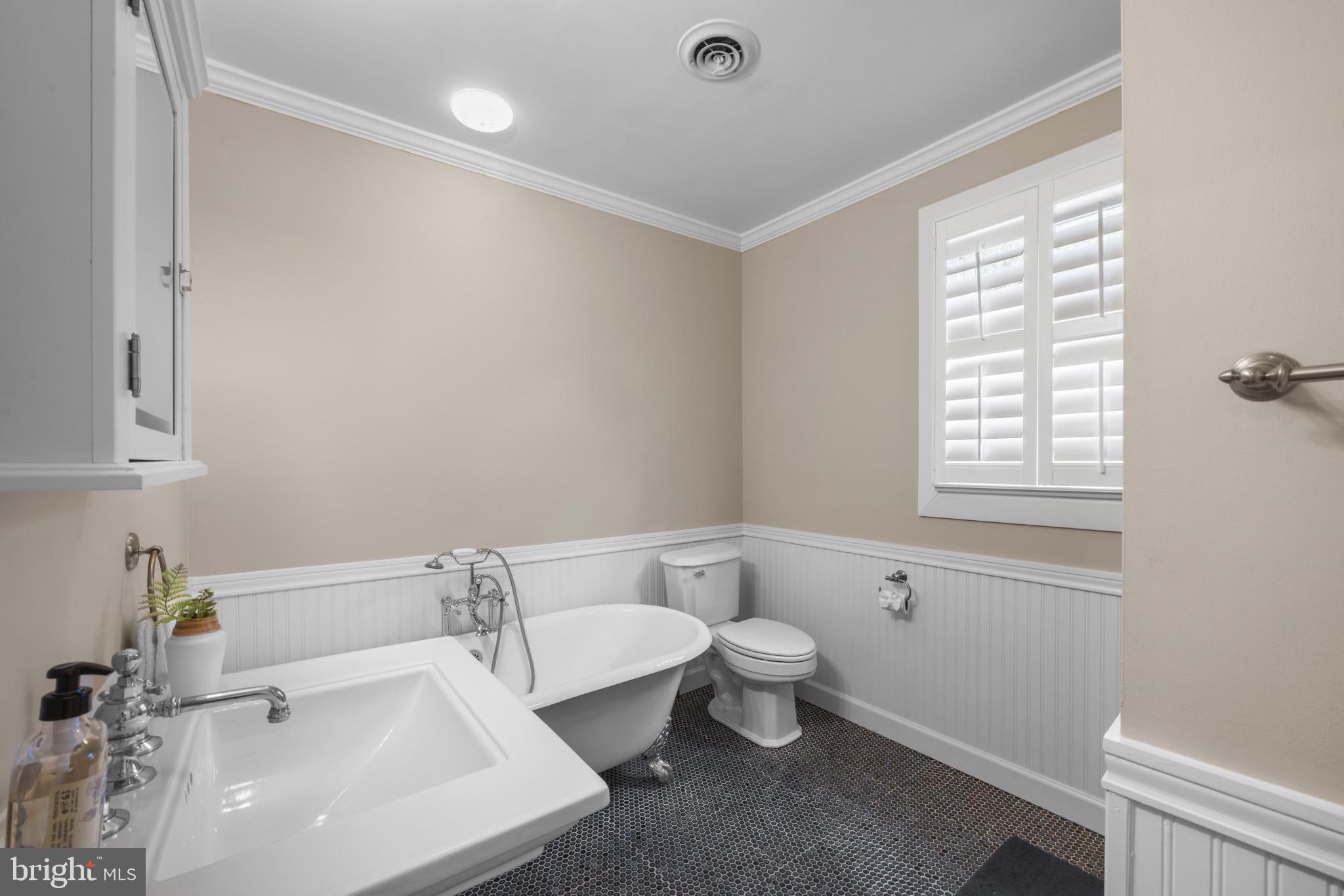 EASTPORT - Residential