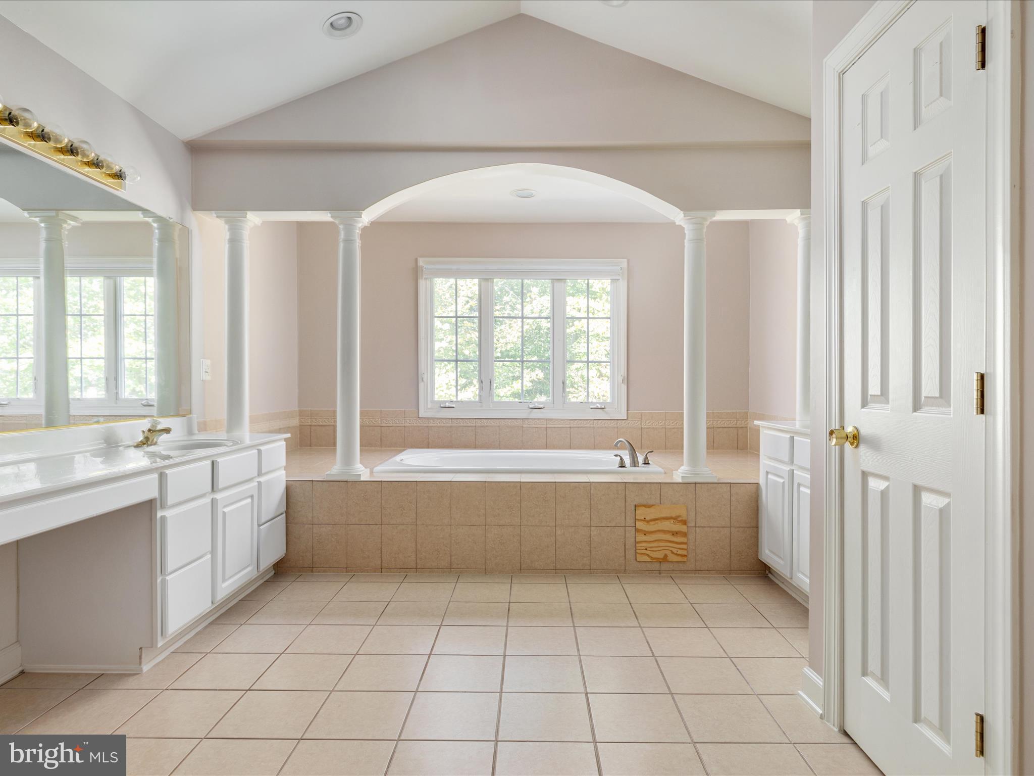 ELLIS PLANTATION - Residential