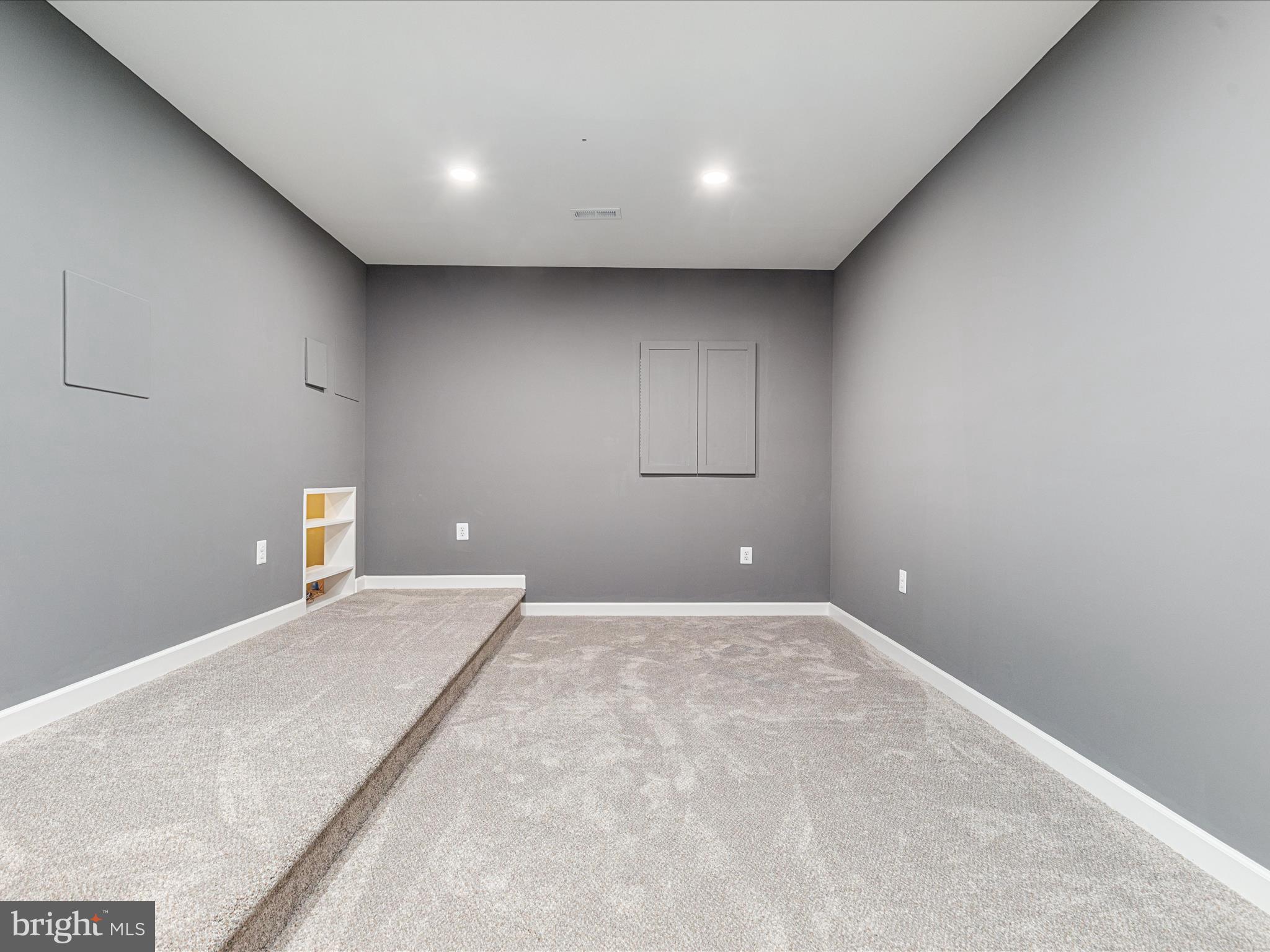 ELLIS PLANTATION - Residential