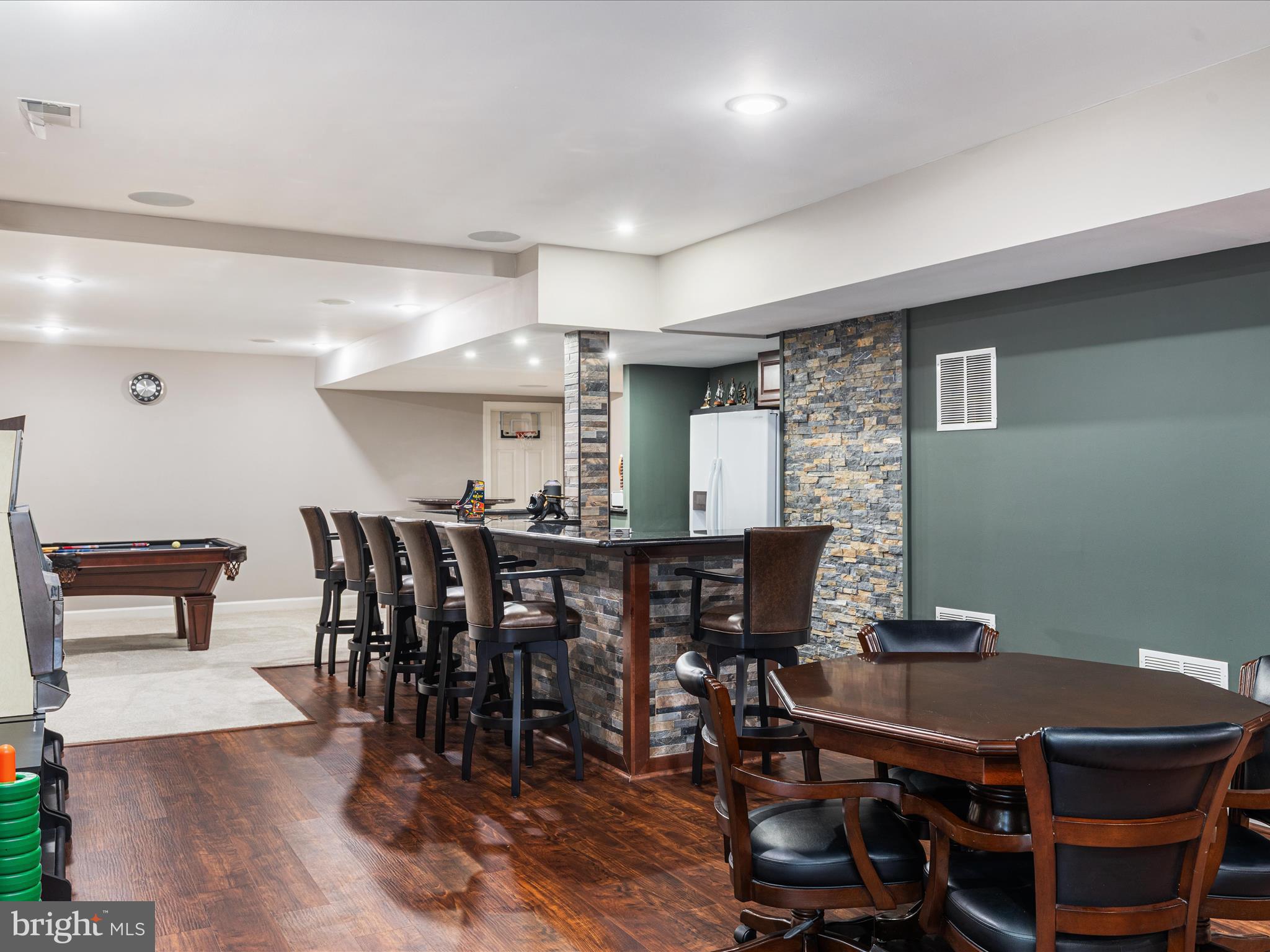 ELLIS PLANTATION - Residential