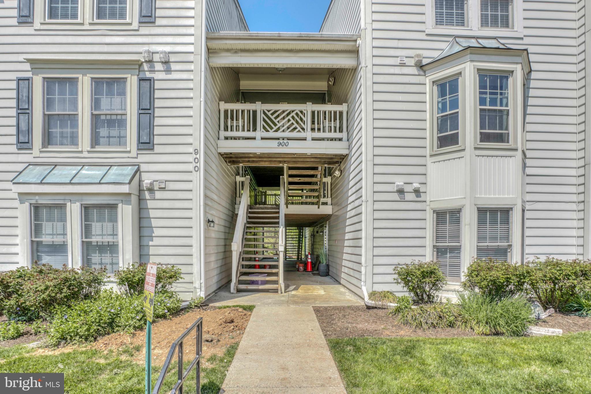 BRENTWOOD CONDO - Residential