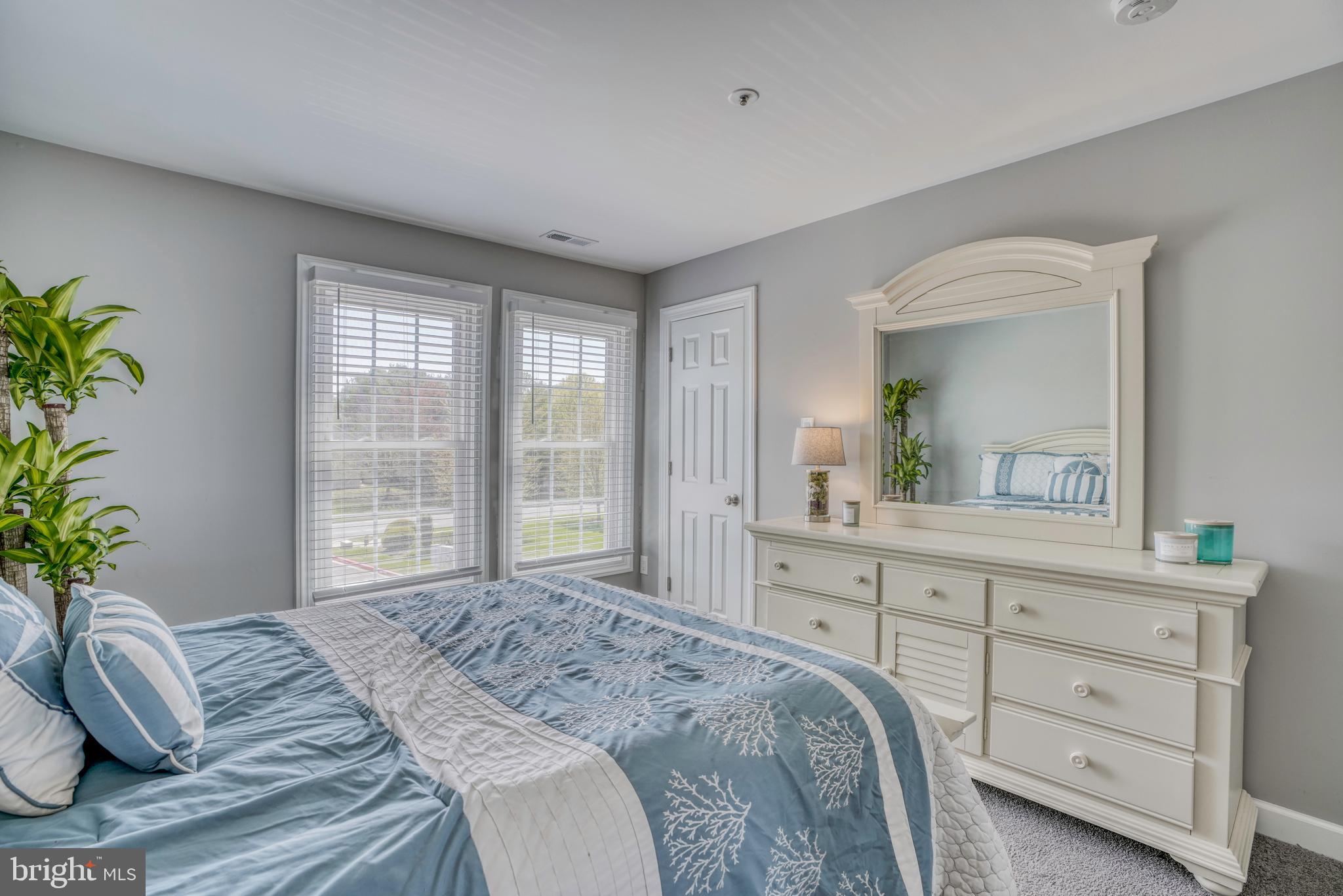 BRENTWOOD CONDO - Residential