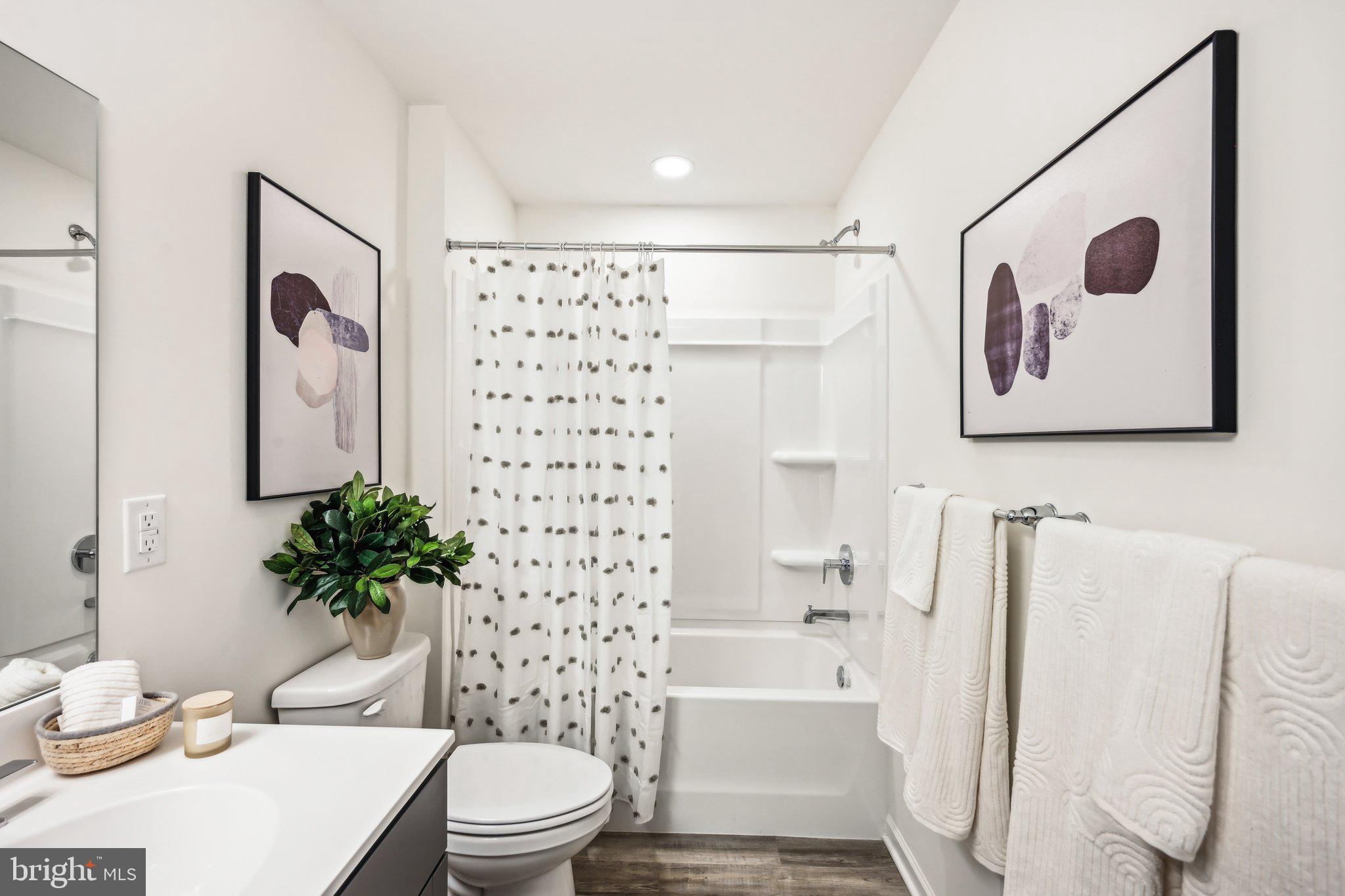 ARBOR PLACE - Residential