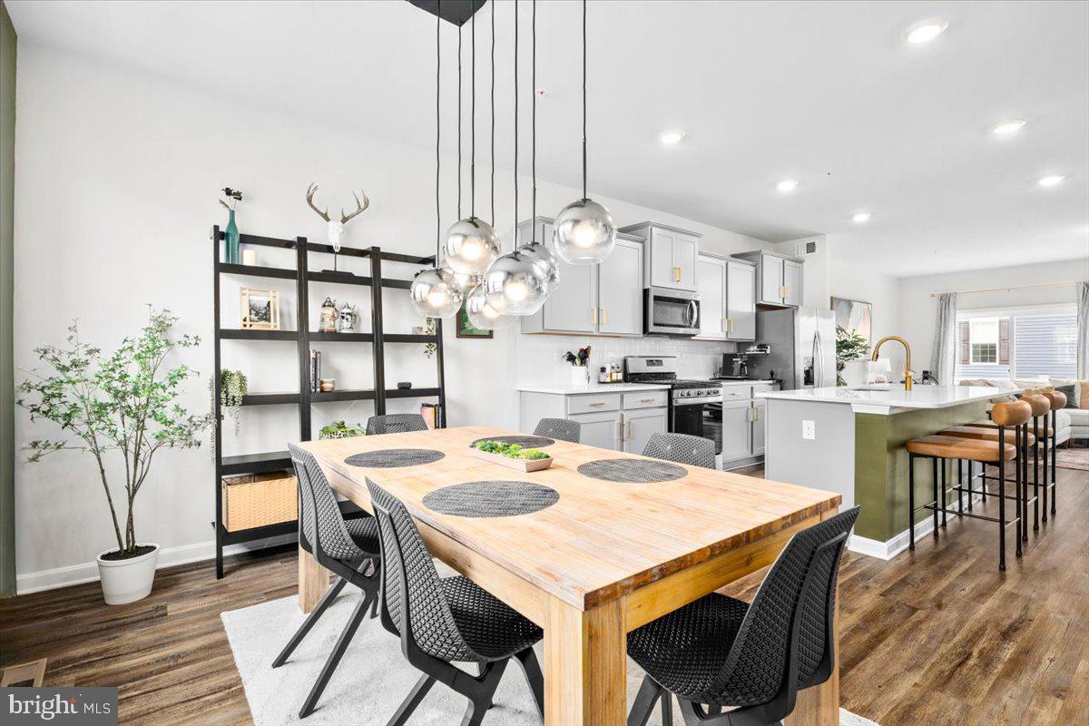 WESTVIEW SOUTH - Residential