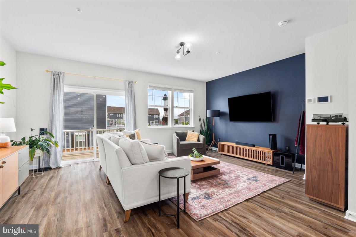 WESTVIEW SOUTH - Residential