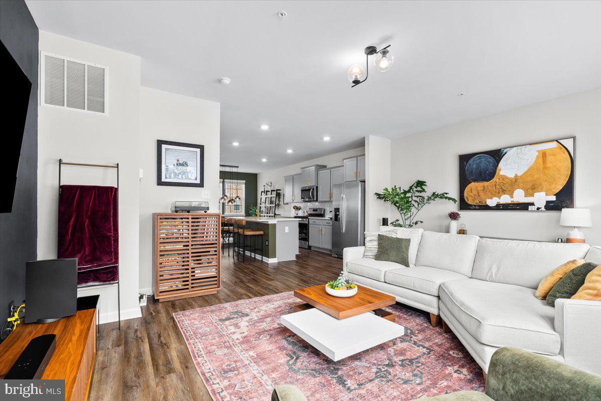 WESTVIEW SOUTH - Residential