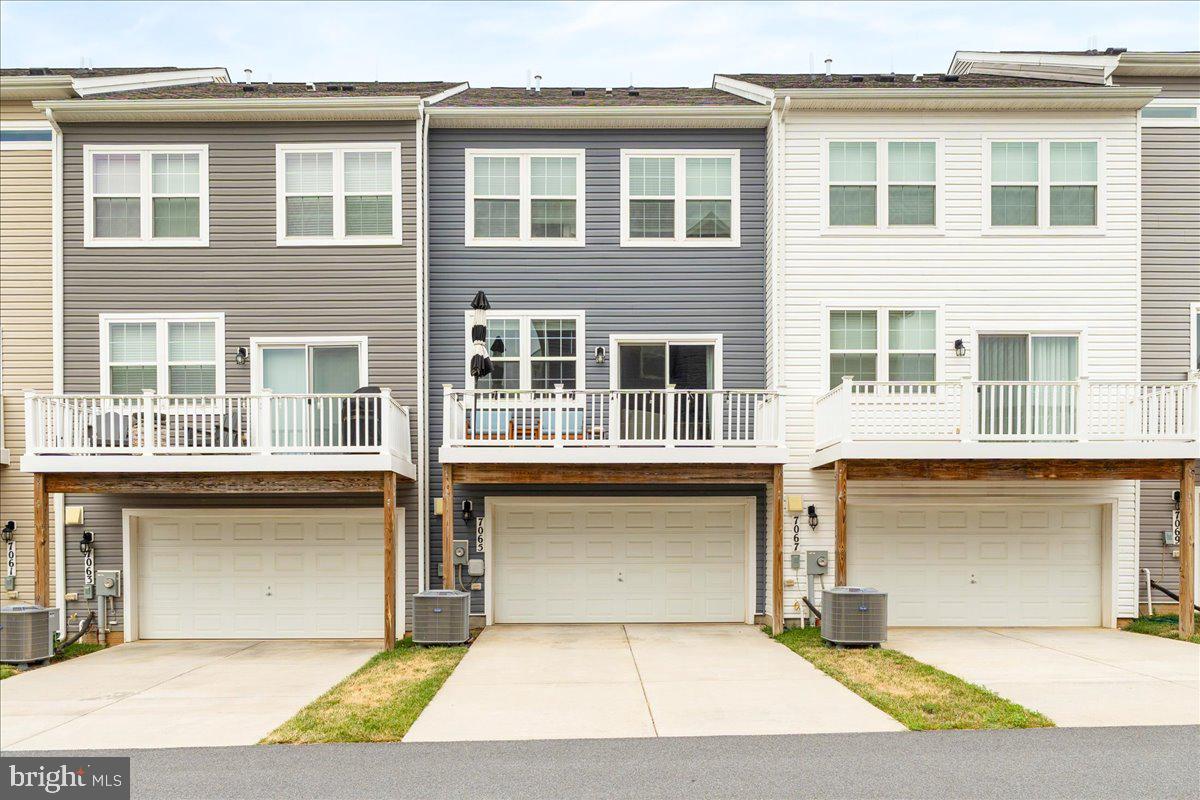 WESTVIEW SOUTH - Residential