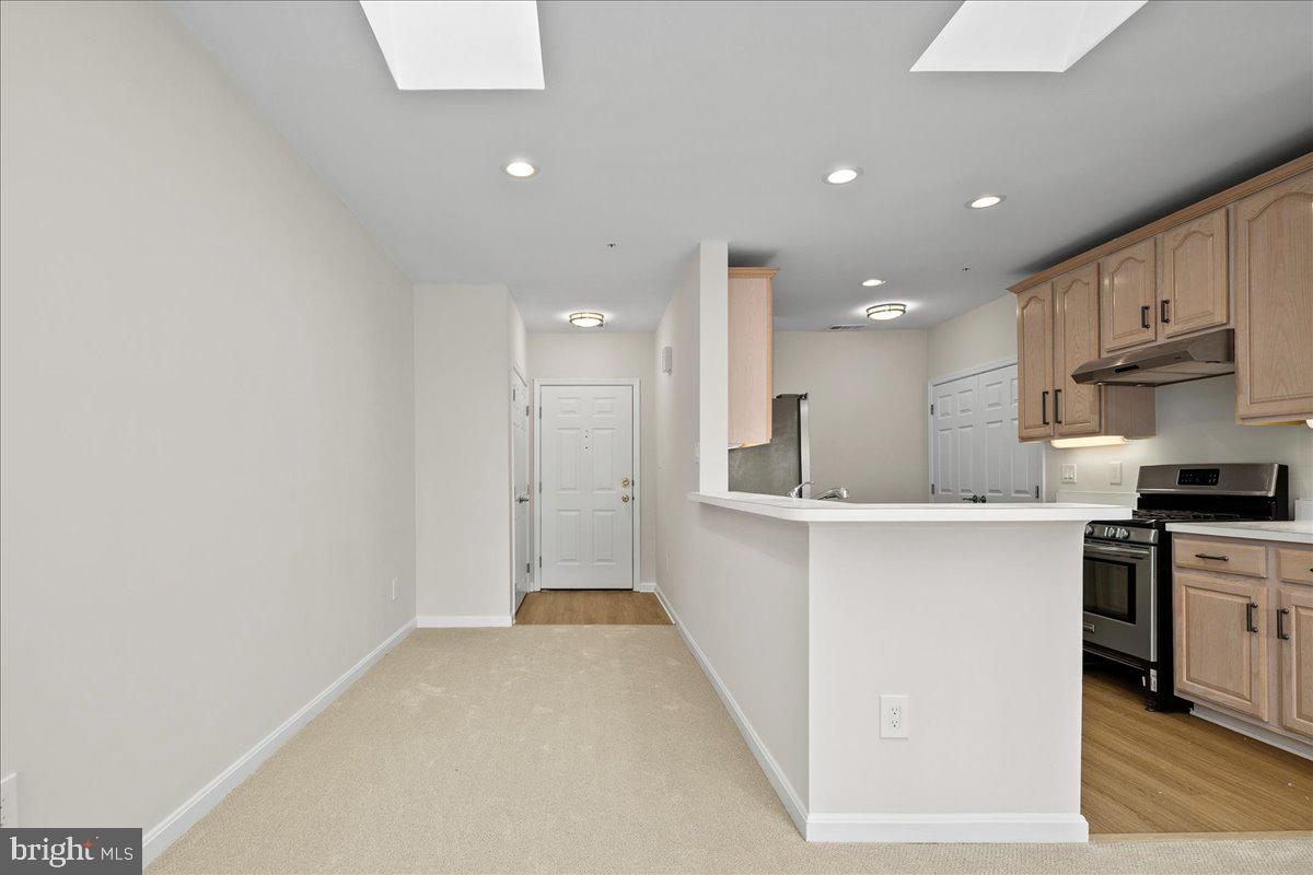 25300 LAKE MIST SQUARE 303