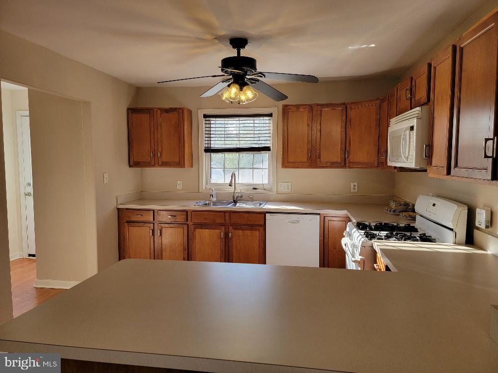 SYLVANIA HEIGHTS - Residential Lease