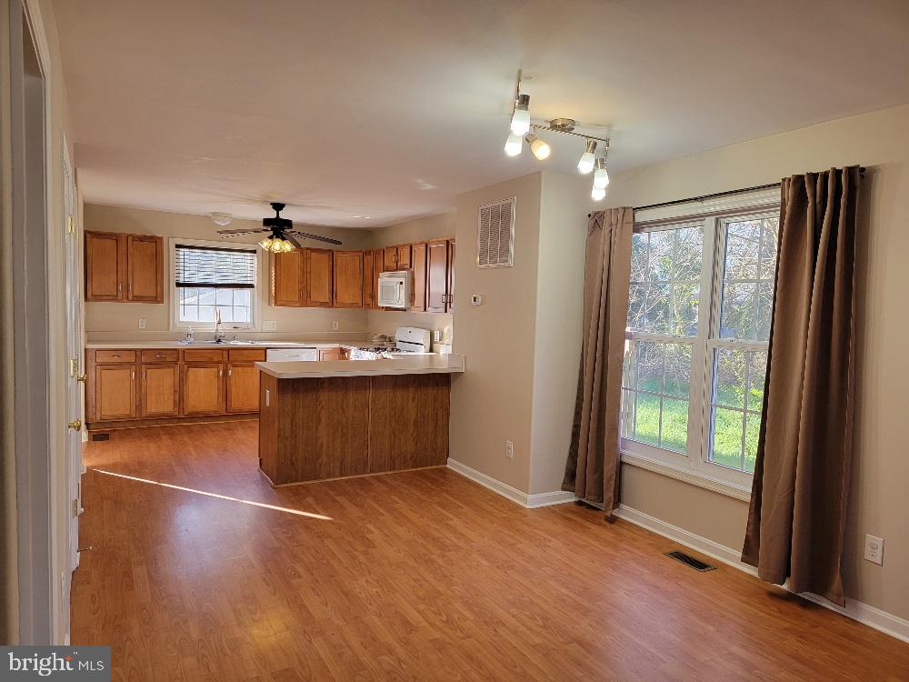 SYLVANIA HEIGHTS - Residential Lease