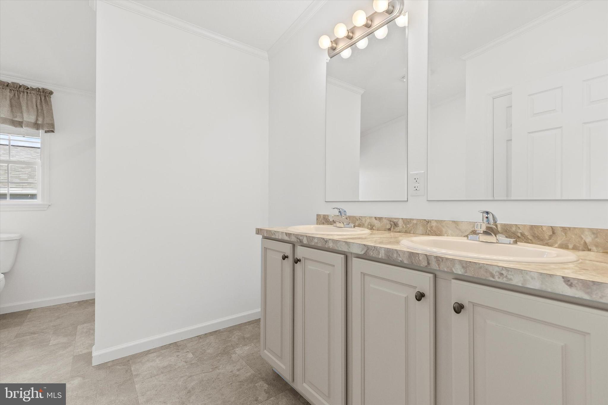 SHIPPENSBURG VILLAGE - Residential