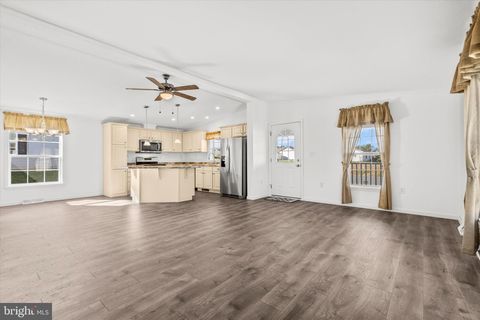 22 BURKE DRIVE SHIPPENSBURG PA 17257