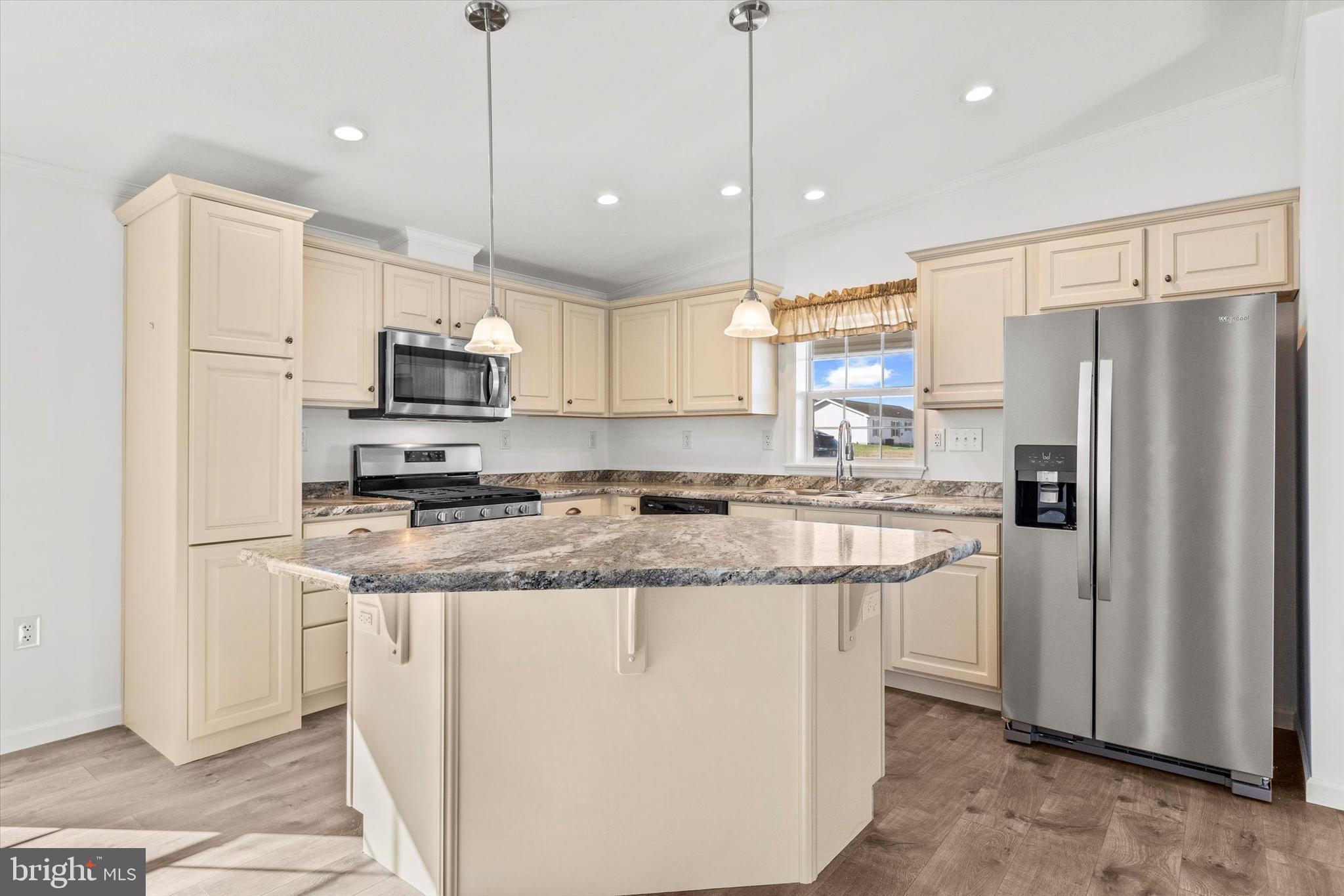 SHIPPENSBURG VILLAGE - Residential