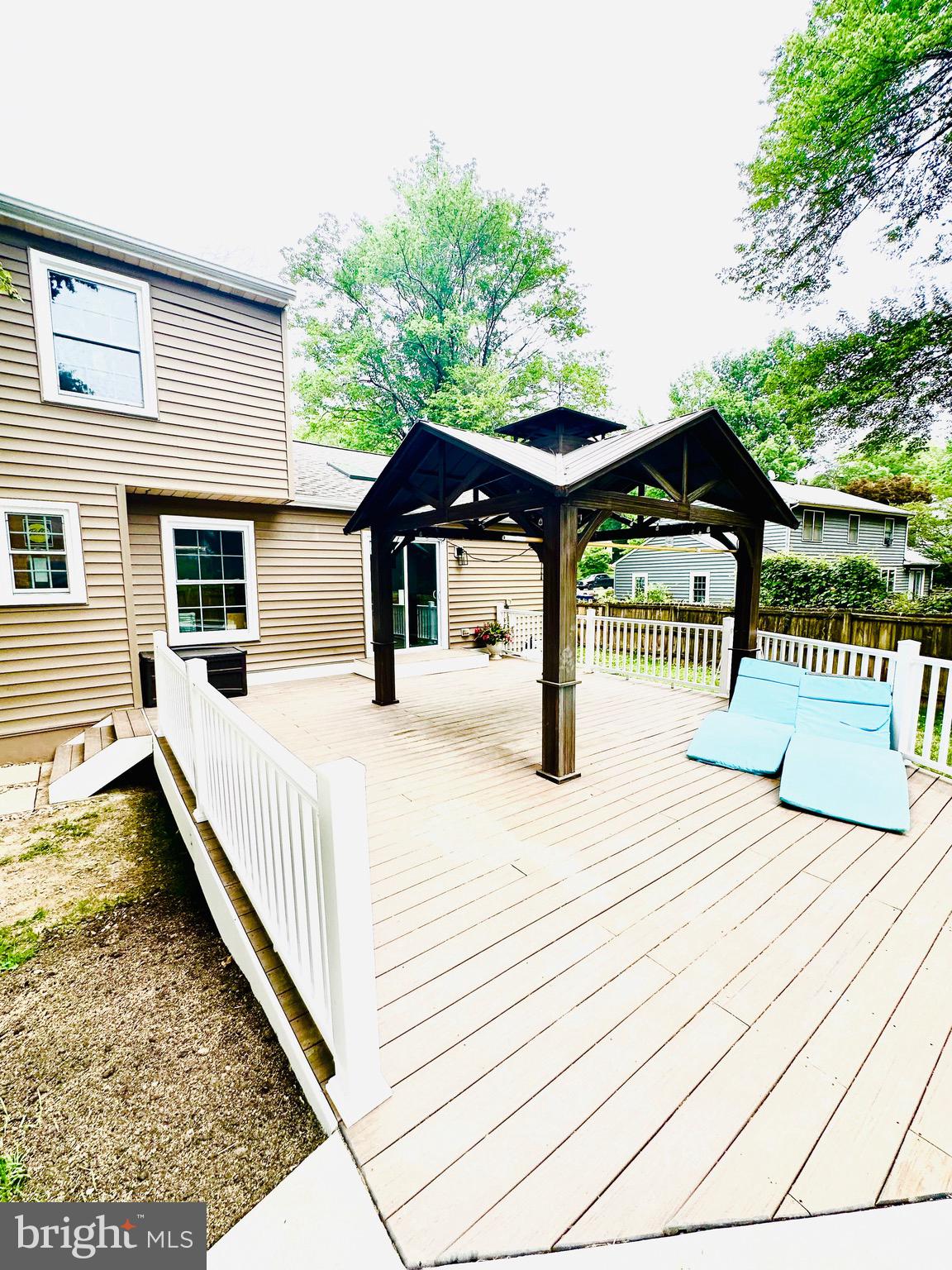 118 OAKWOOD DRIVE