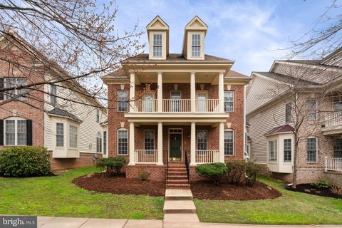 Homes For Rent - 9185 Topaz Street<br/> FAIRFAX, VA 22031