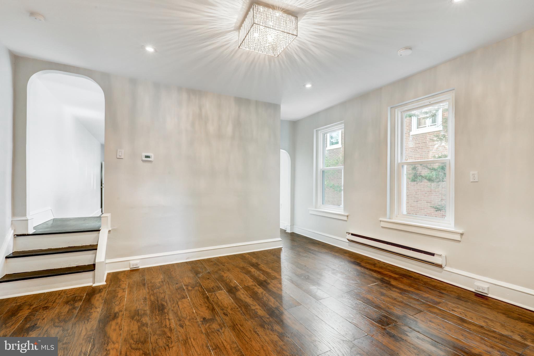 NORRISTOWN - Residential