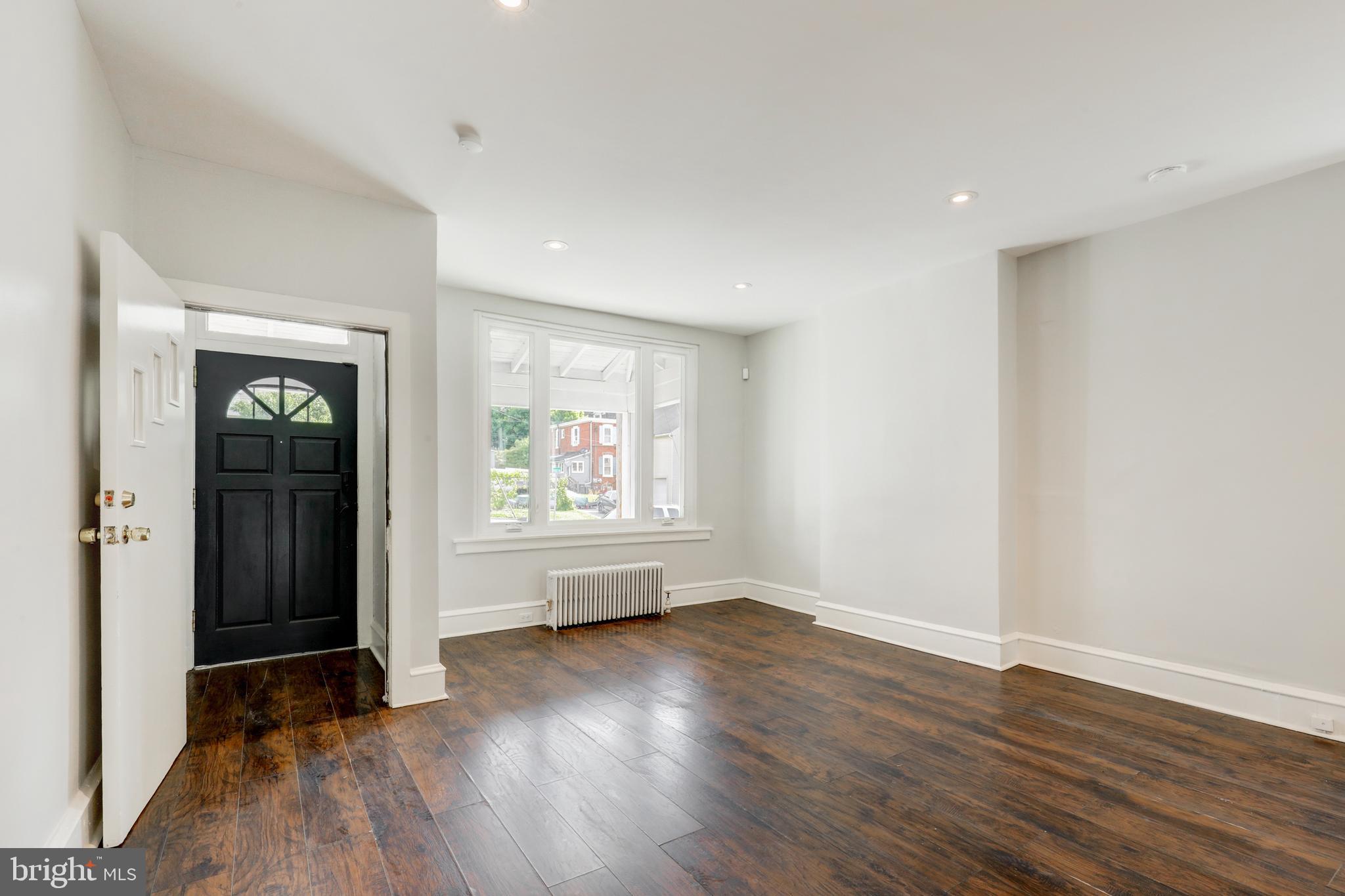 NORRISTOWN - Residential
