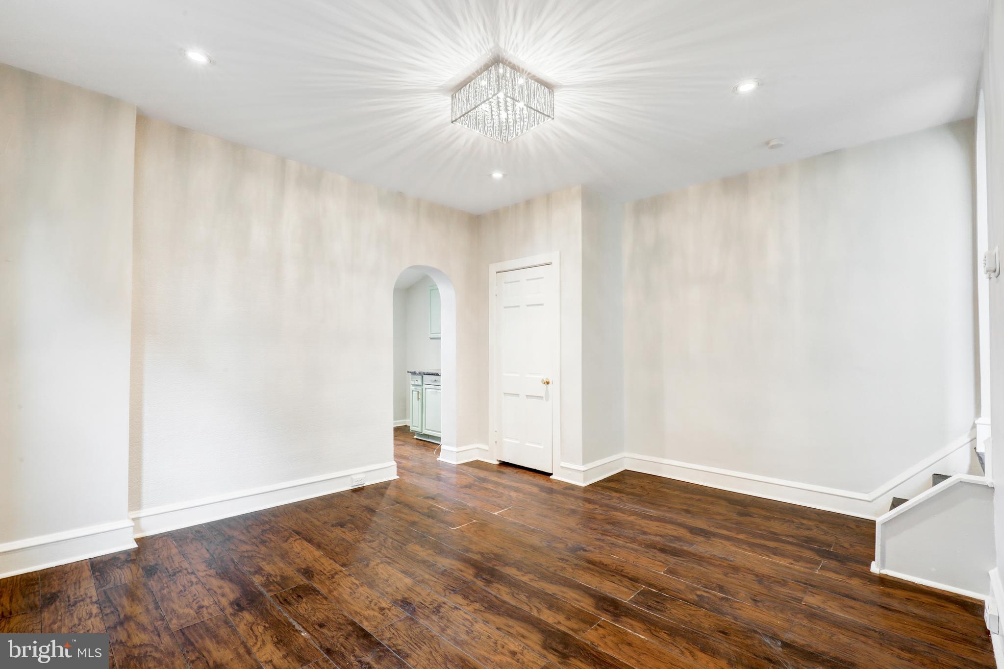 NORRISTOWN - Residential