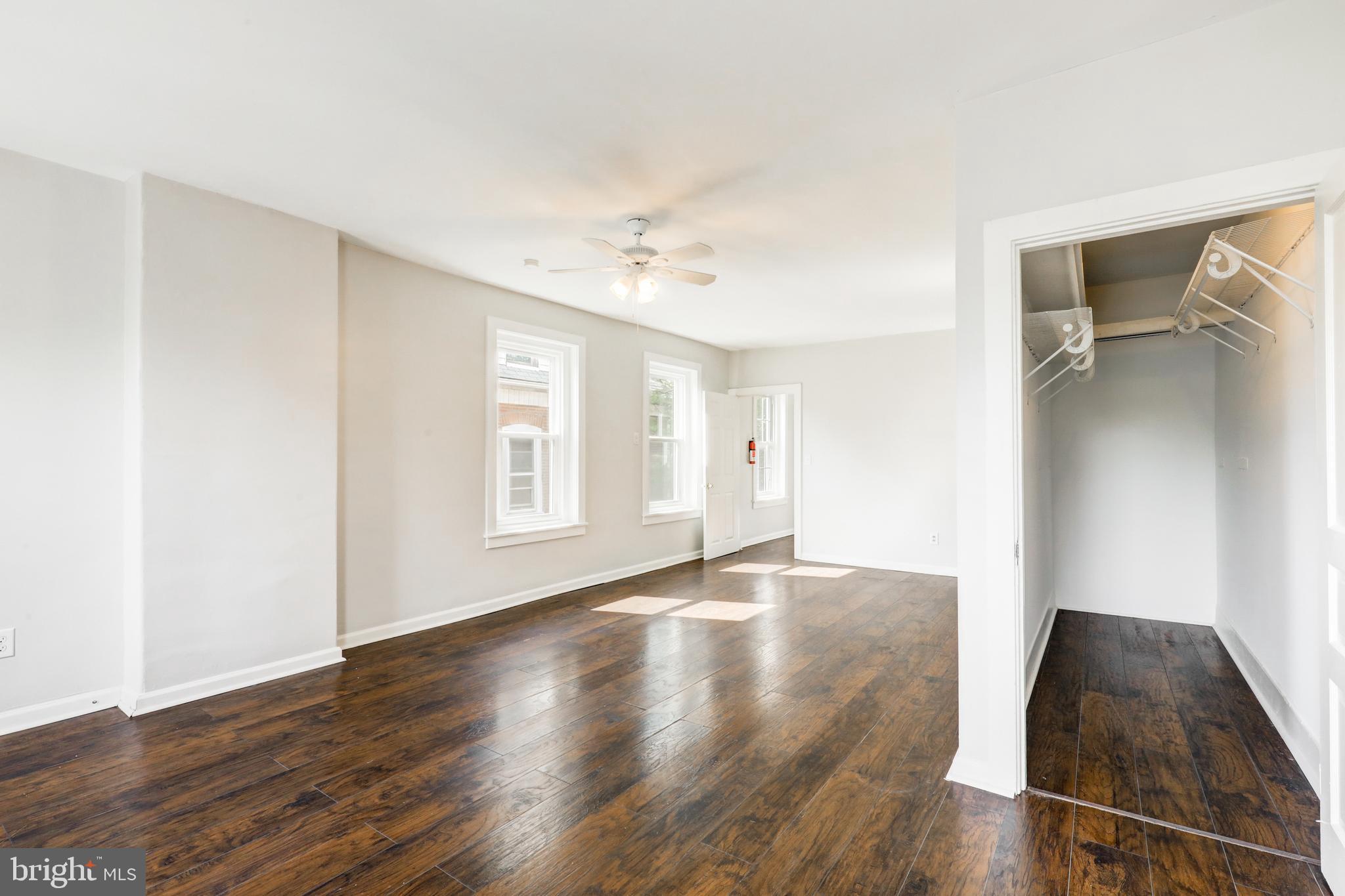 NORRISTOWN - Residential