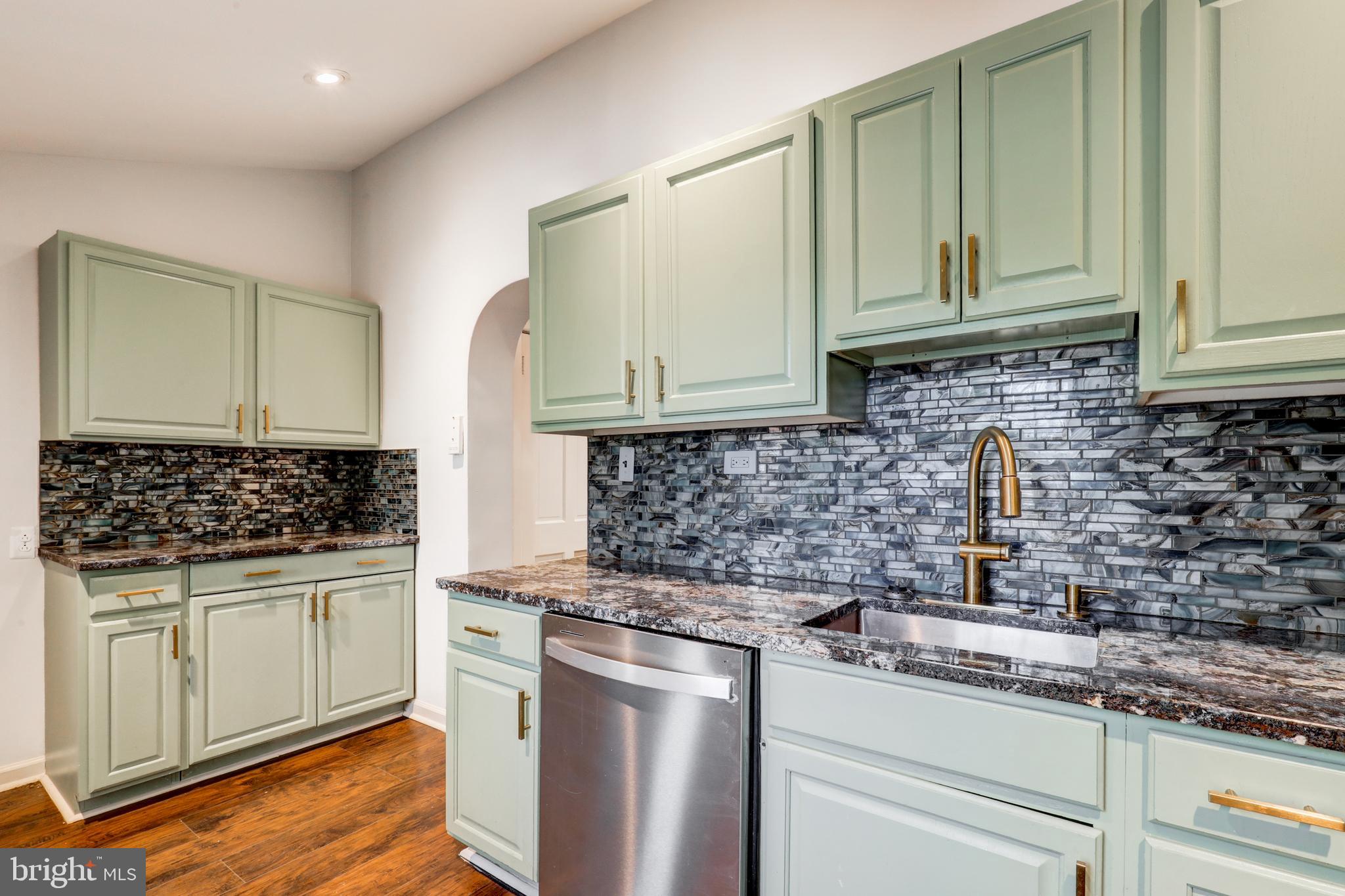 NORRISTOWN - Residential