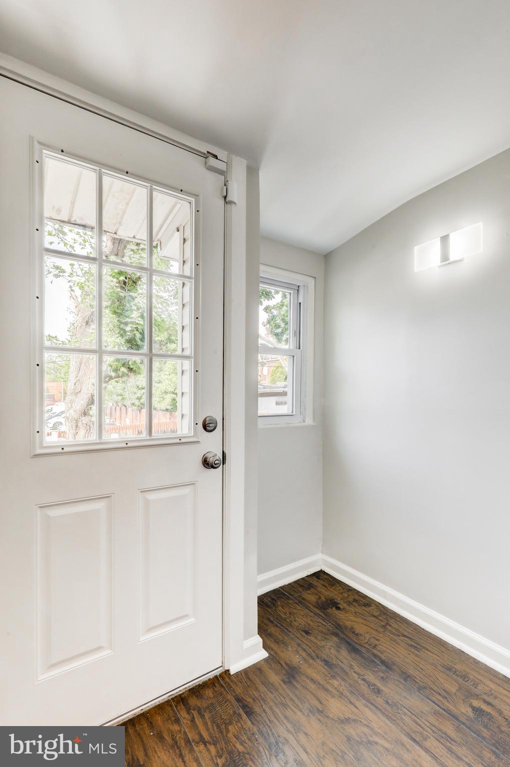 NORRISTOWN - Residential