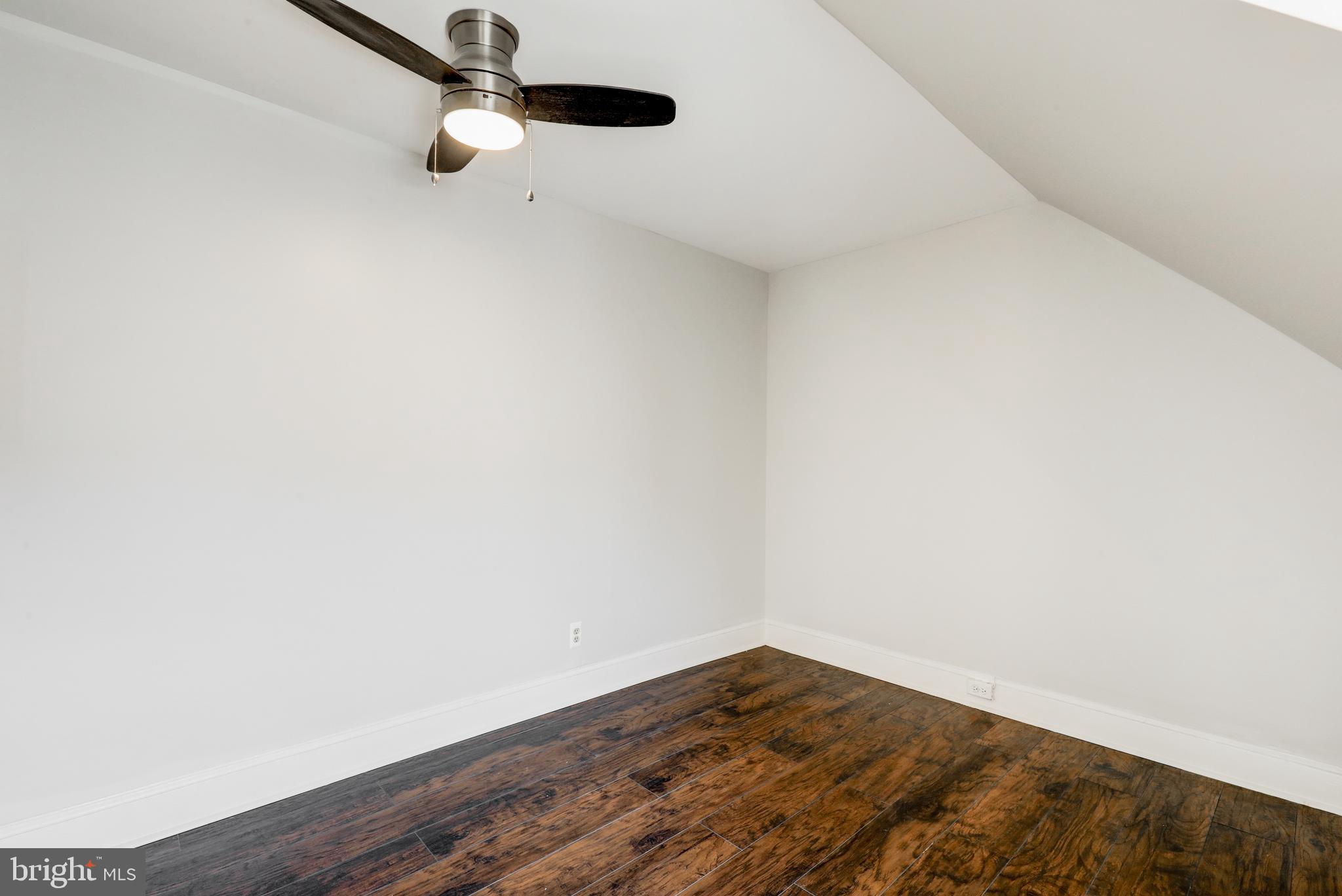 NORRISTOWN - Residential