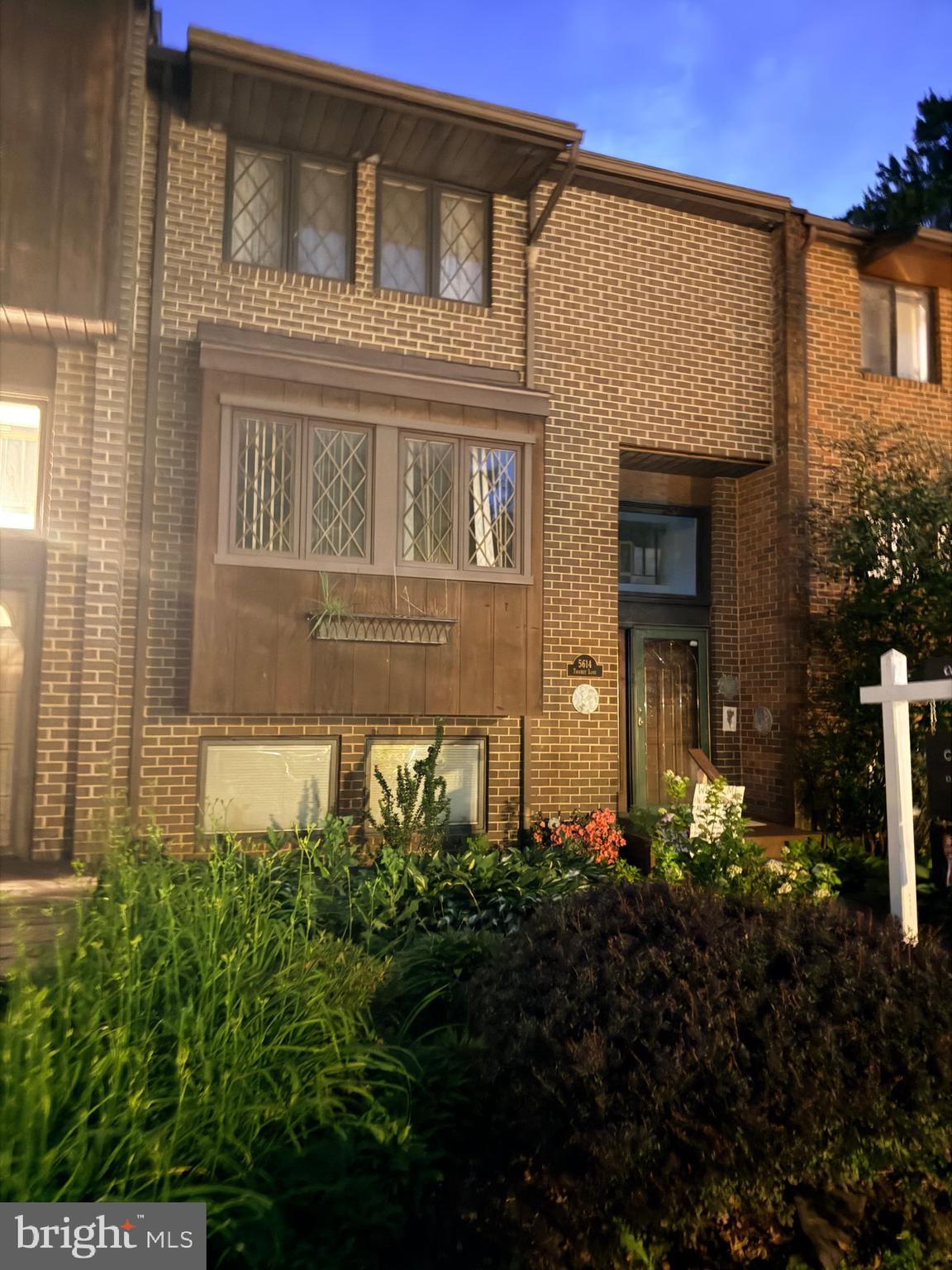 5614 THICKET LANE