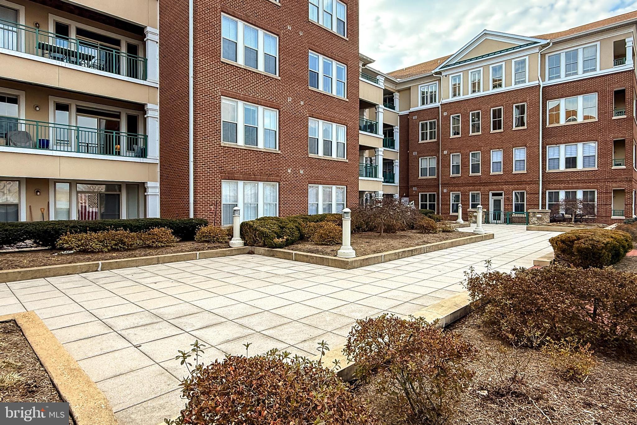 BELMONT BAY - Residential