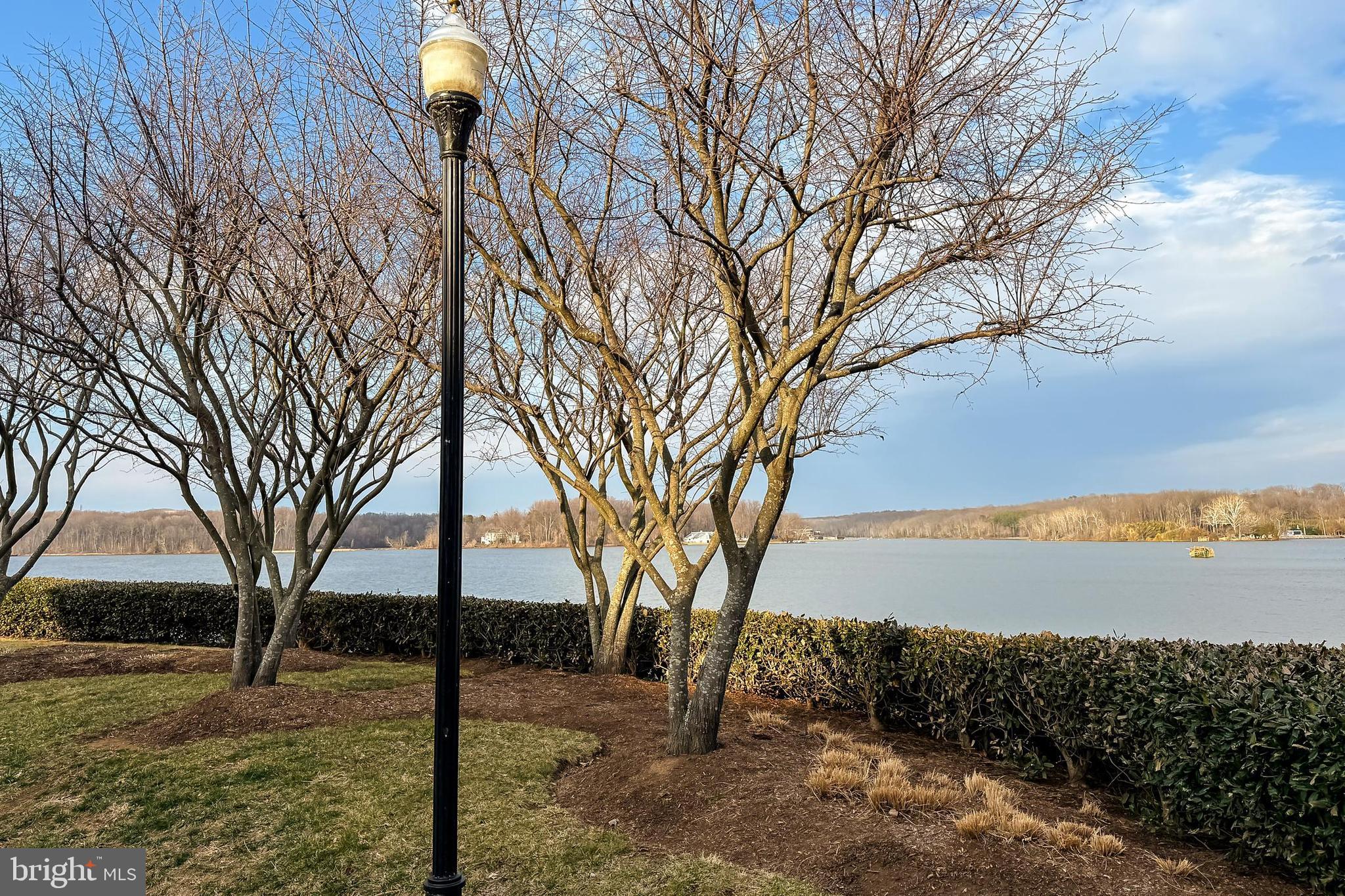 BELMONT BAY - Residential