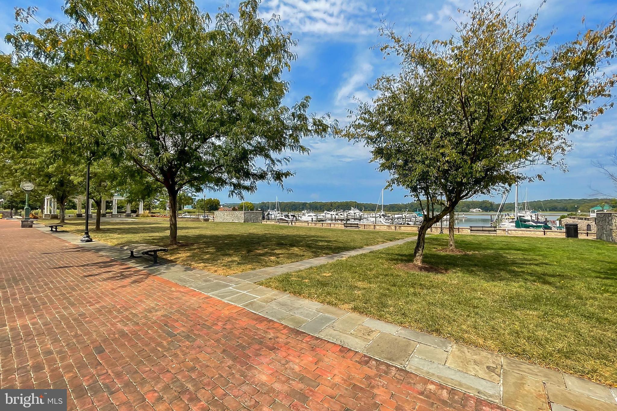 BELMONT BAY - Residential