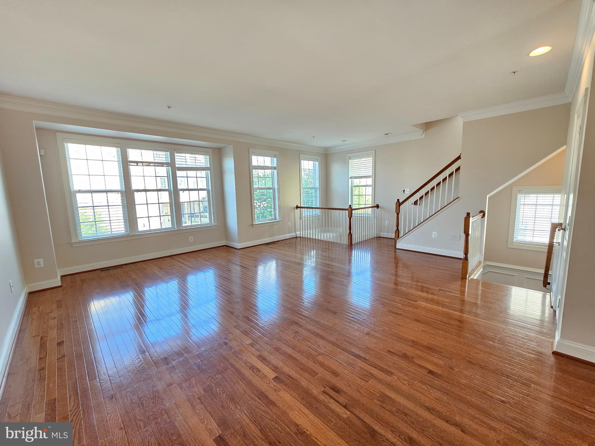 URBANA HIGHLANDS - Residential Lease