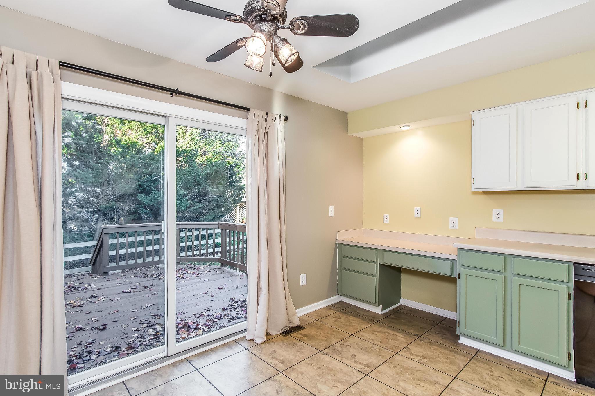 POTOMAC LAKES - Residential