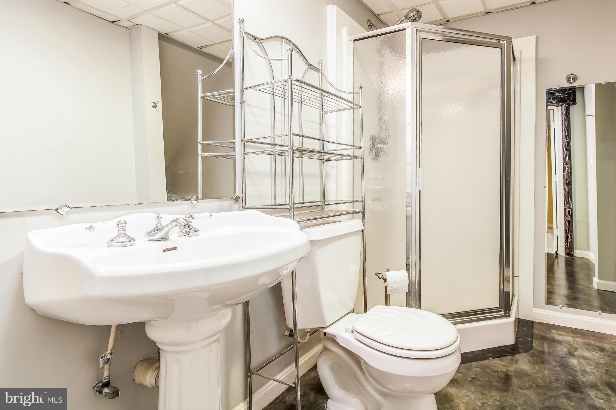 POTOMAC LAKES - Residential