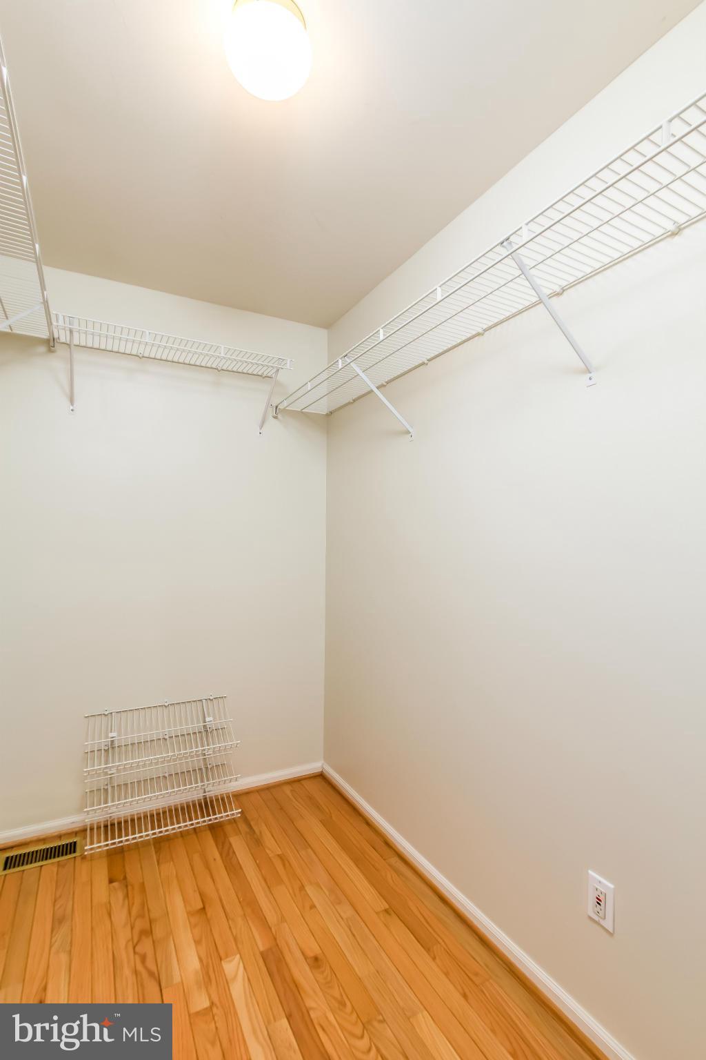 POTOMAC LAKES - Residential