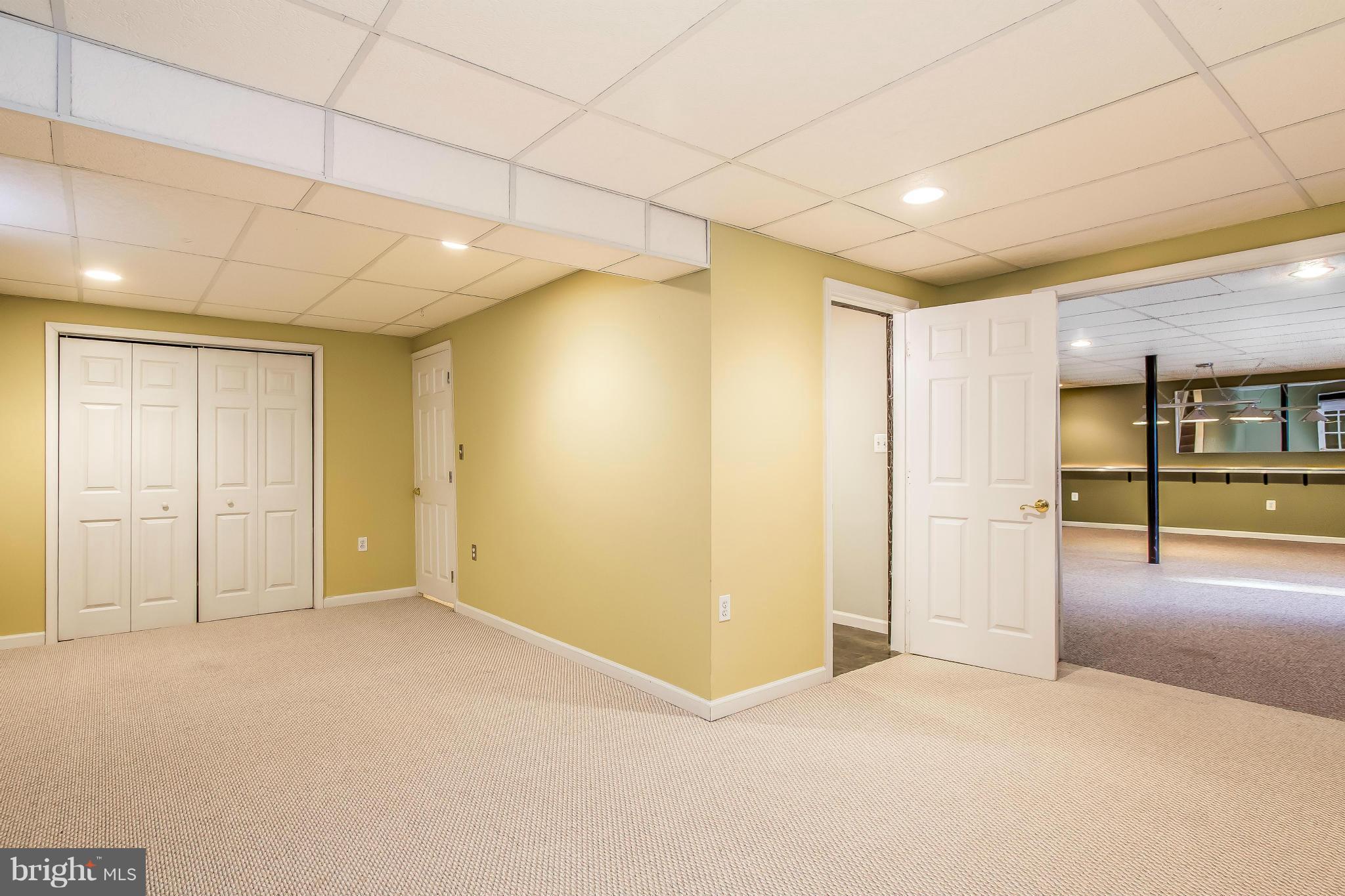 POTOMAC LAKES - Residential