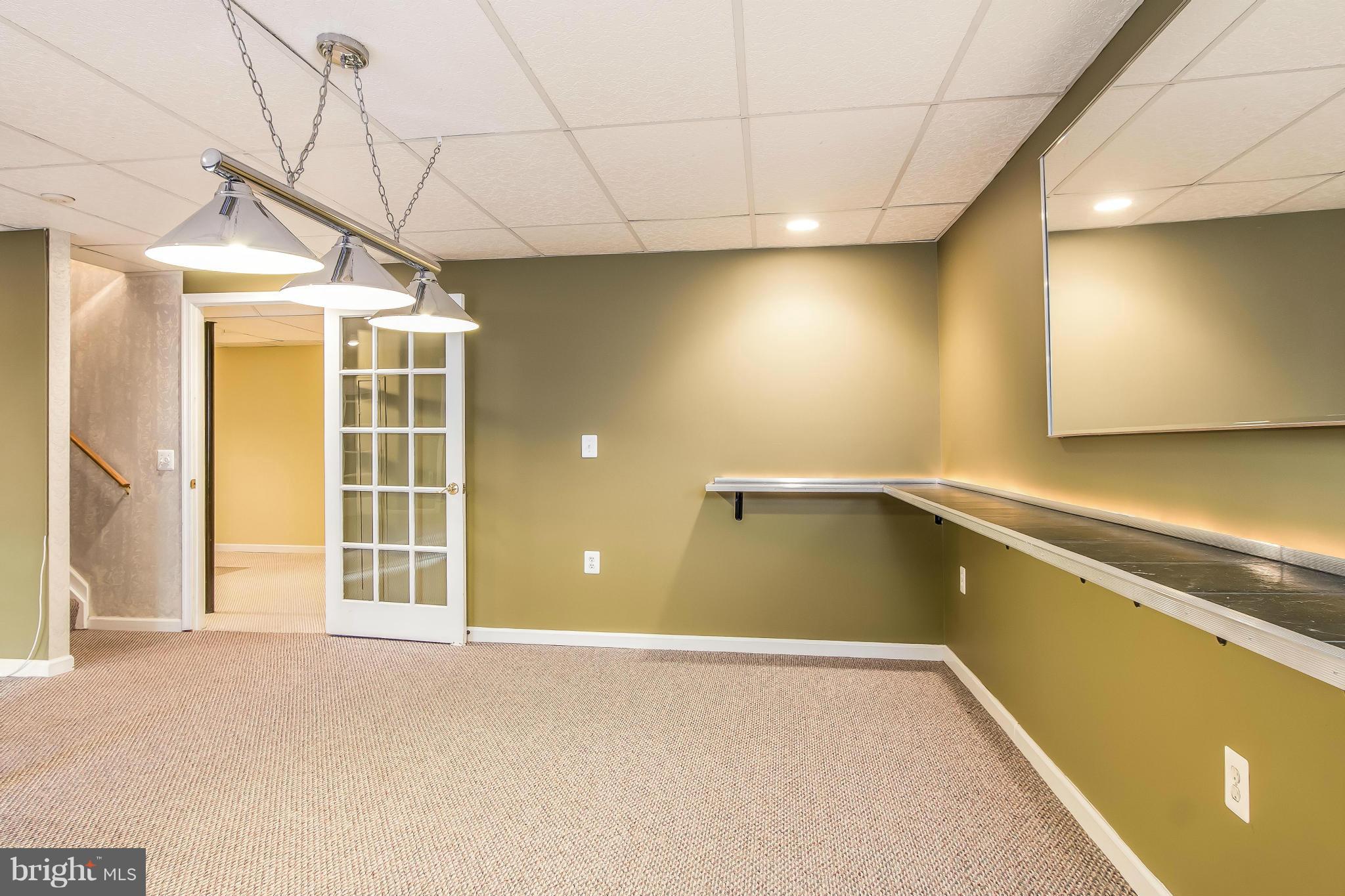 POTOMAC LAKES - Residential