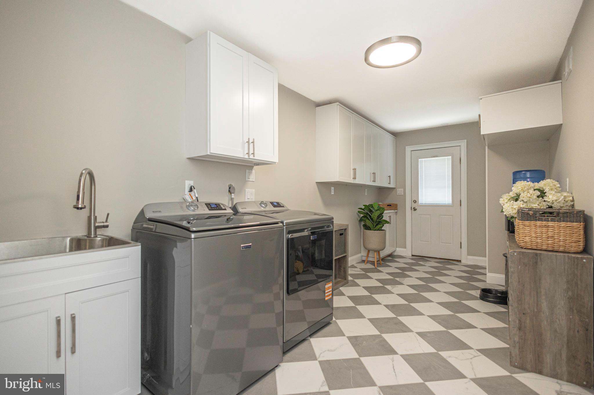 MOUNT EYRE MANOR - Residential