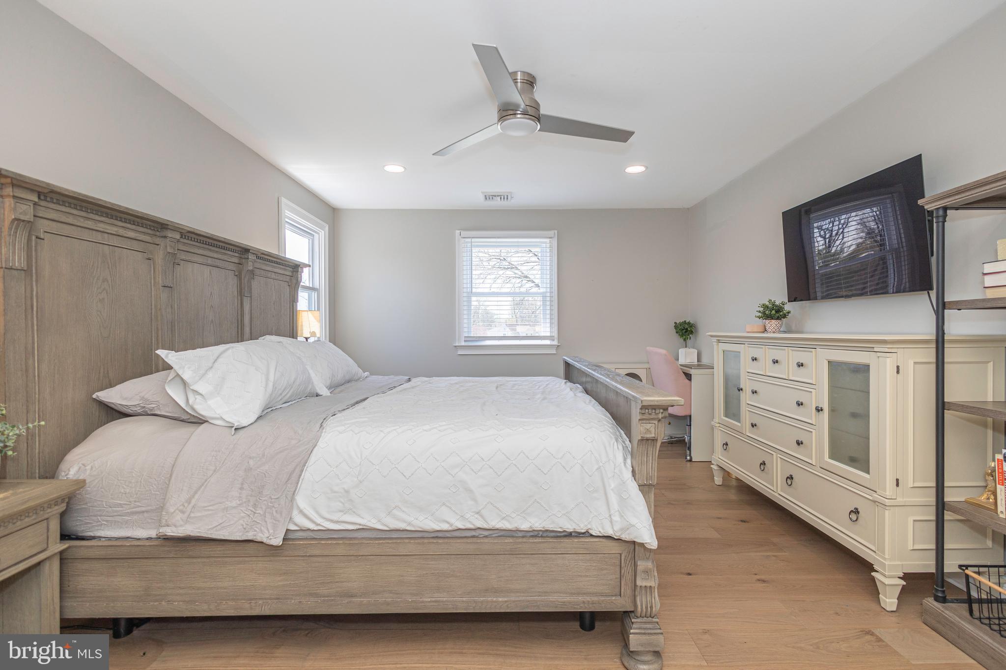 MOUNT EYRE MANOR - Residential