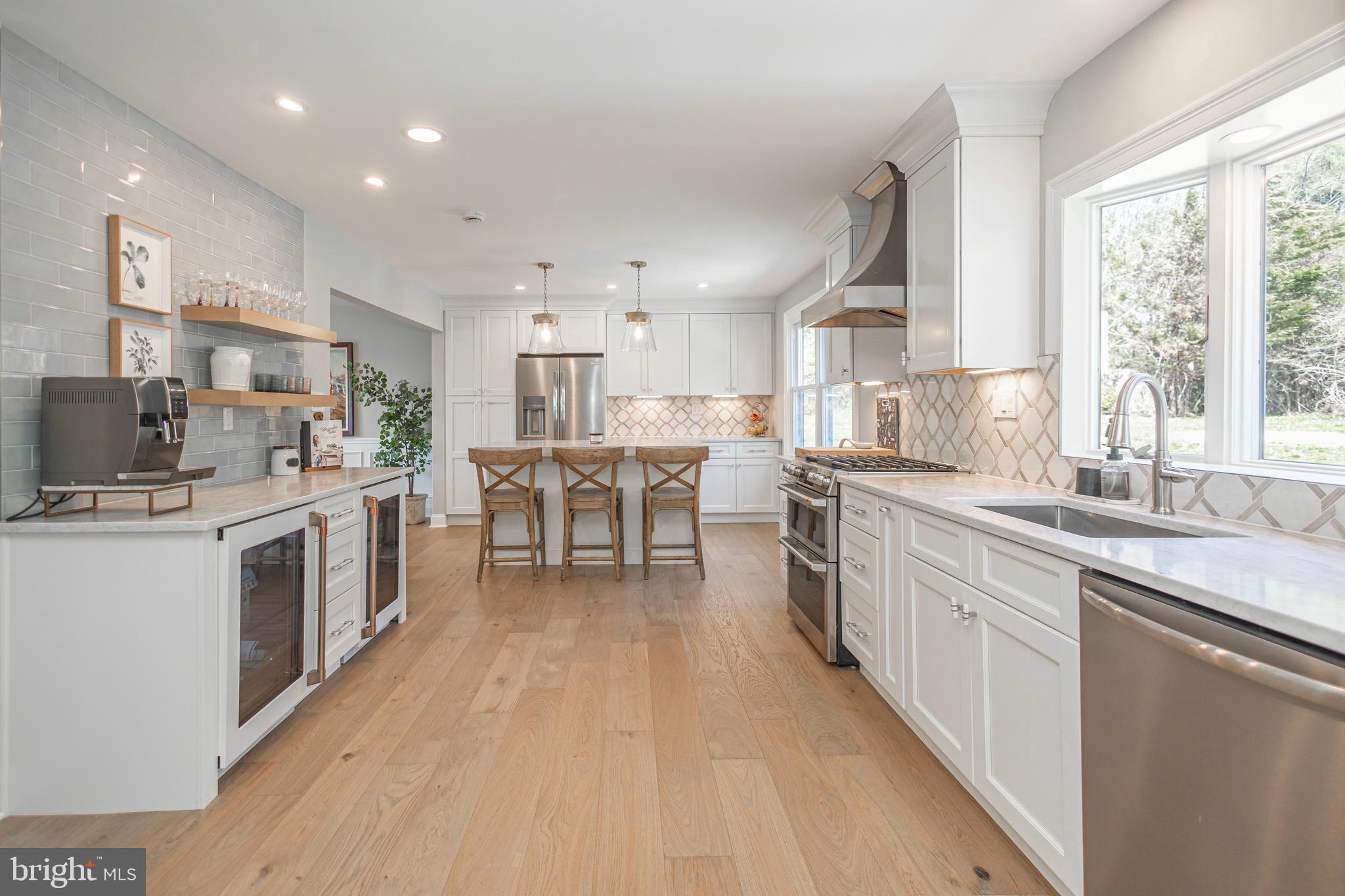 MOUNT EYRE MANOR - Residential