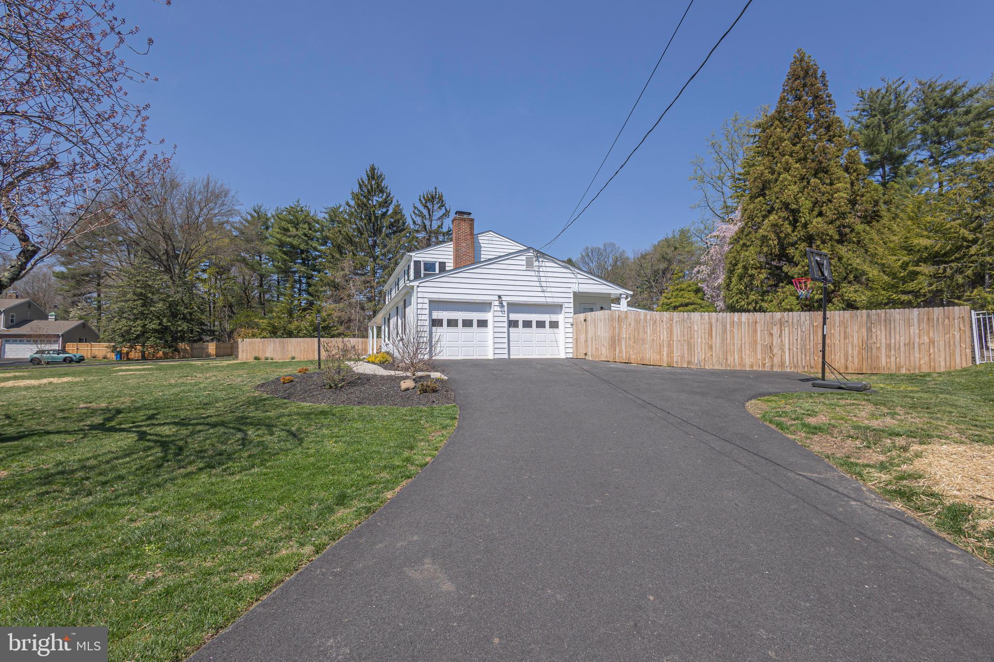 MOUNT EYRE MANOR - Residential