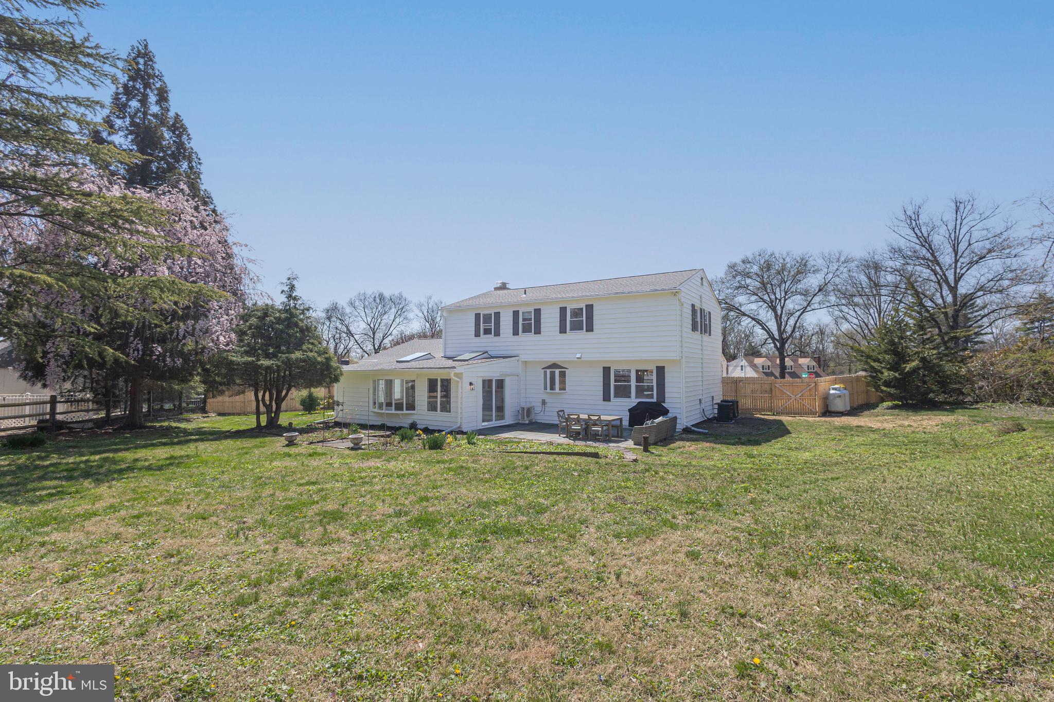 MOUNT EYRE MANOR - Residential