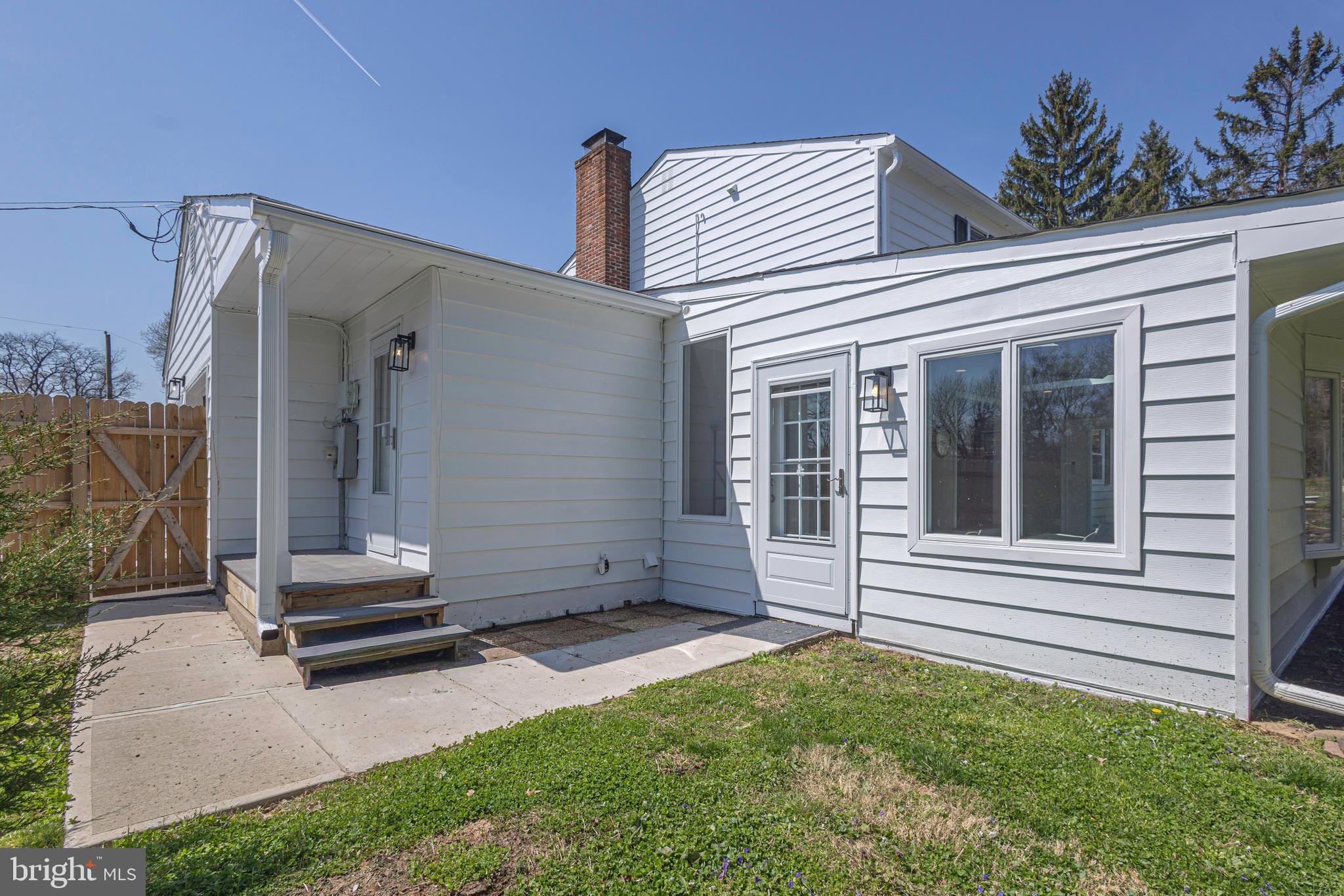 MOUNT EYRE MANOR - Residential