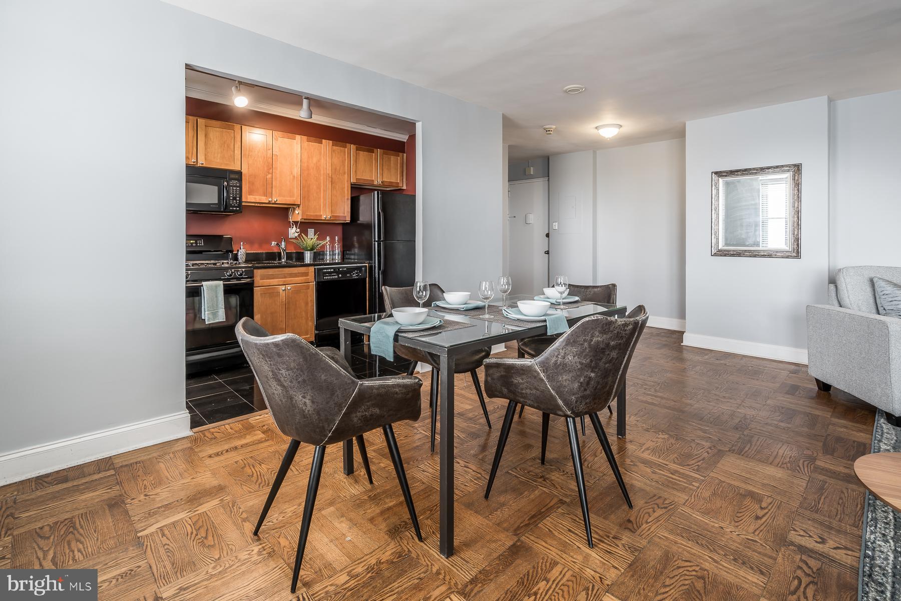 ART MUSEUM AREA - Residential