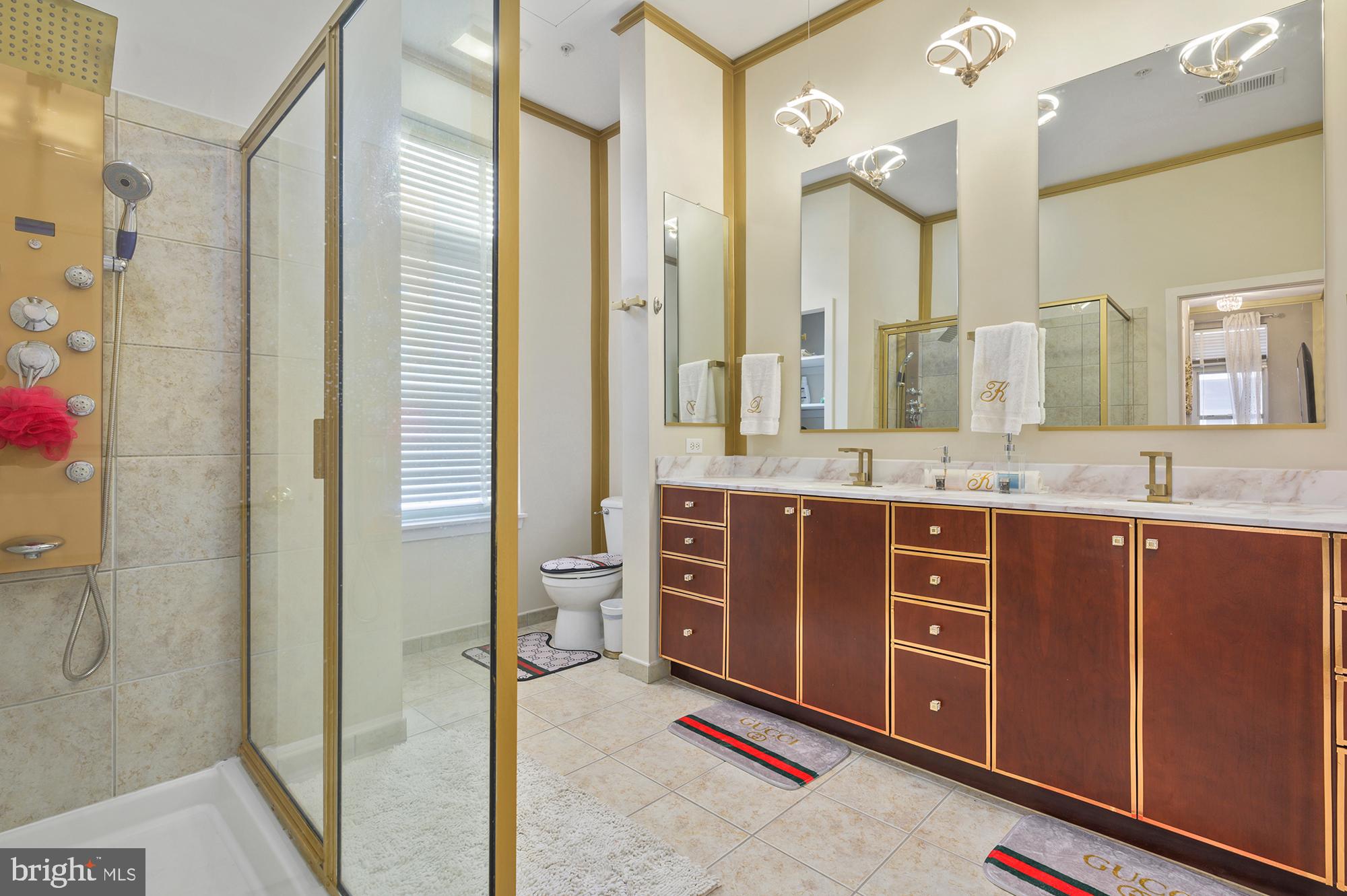 MOUNT VERNON PLACE HISTORIC DISTRICT - Residential Lease