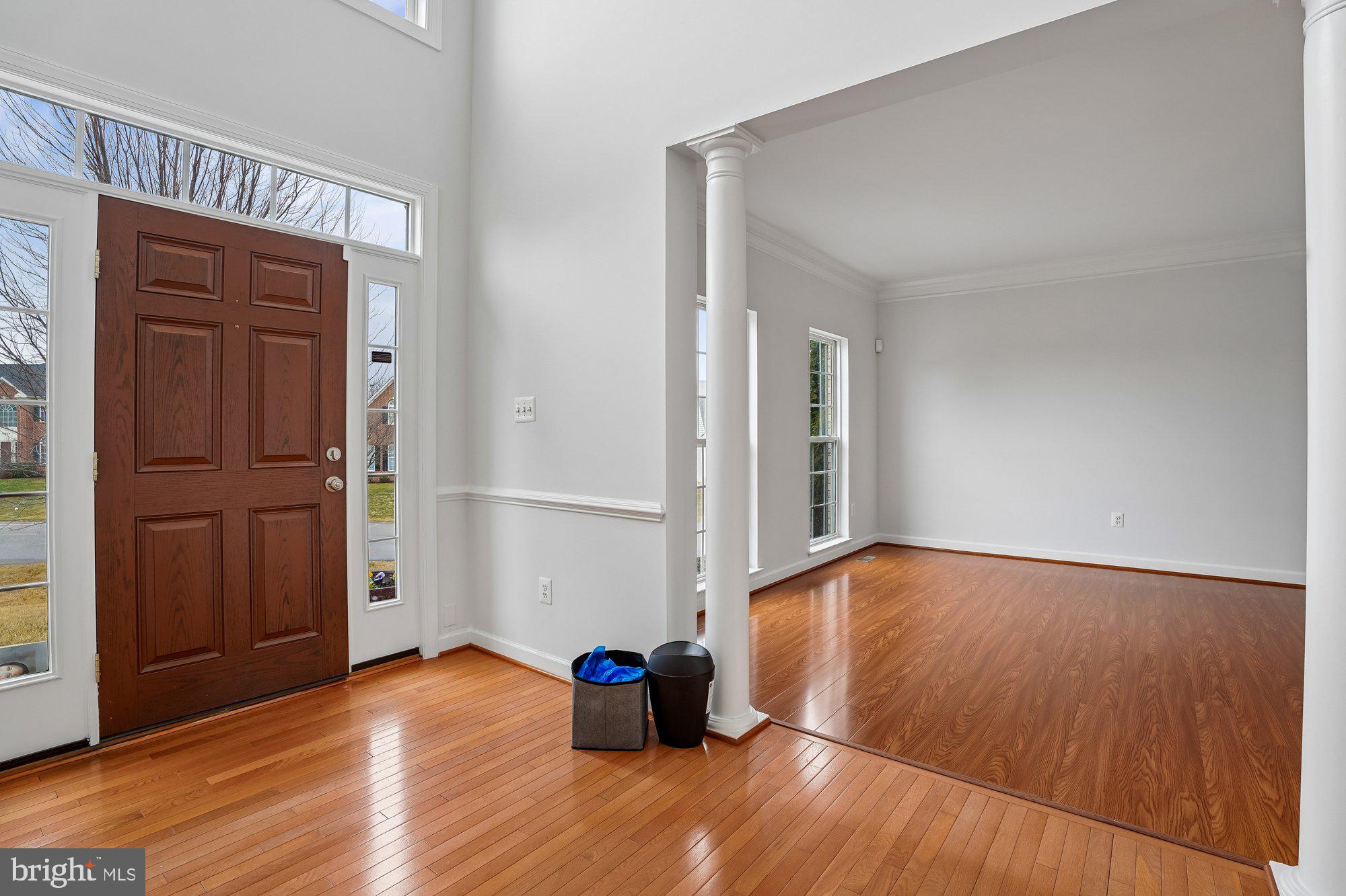 PARADISE MANOR - Residential